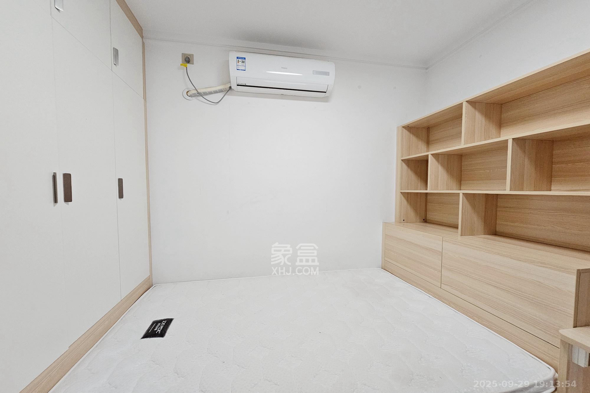 阳光城尚东湾蜜桃园 2室1厅1卫 82.0万 阳光城尚东湾蜜桃园 2室1厅1卫 82.0万卧室