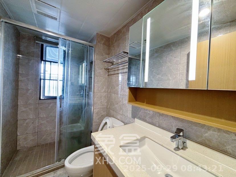 旭辉雨花郡  3室2厅2卫   4500.00元/月室内图
