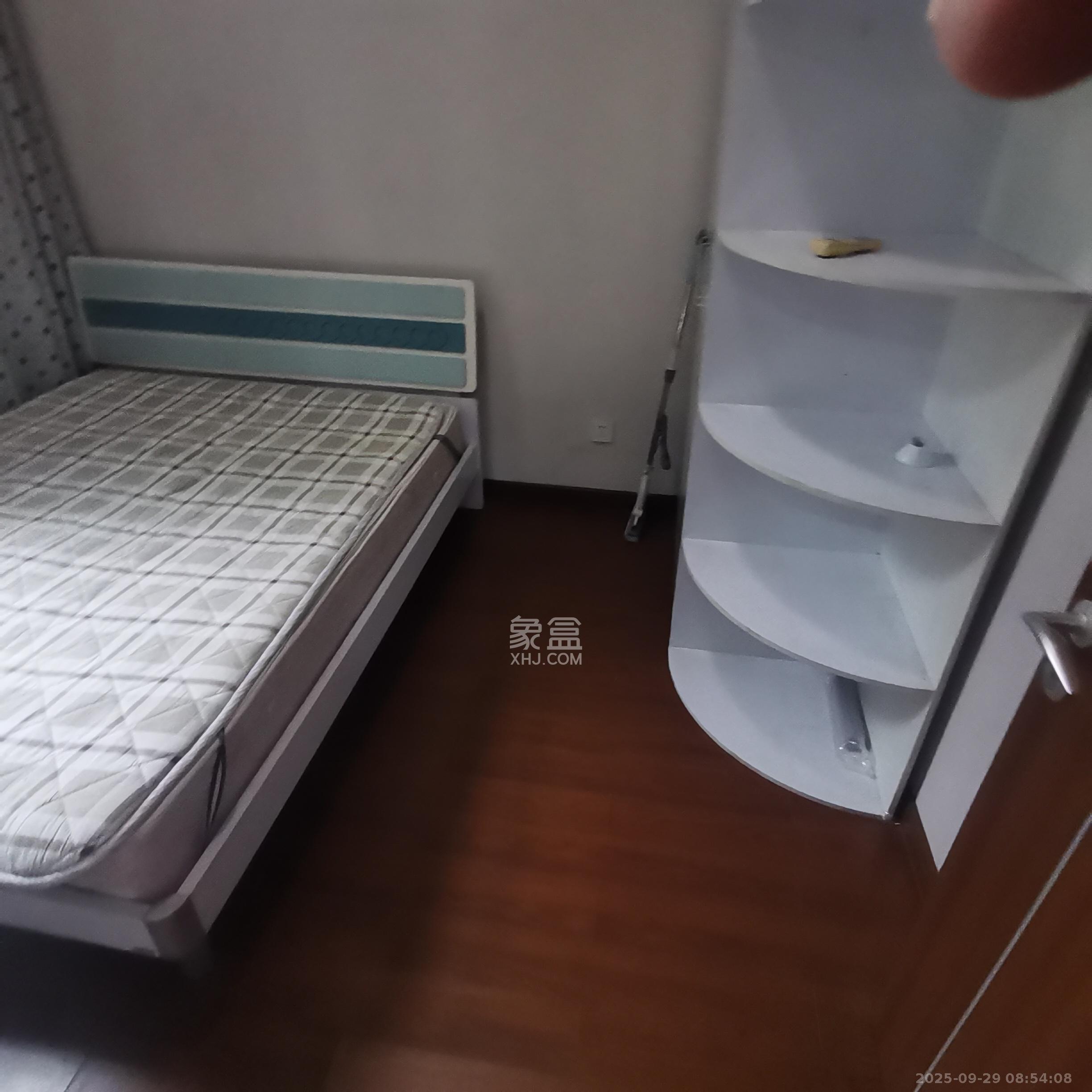 万科金域华府二期  2室2厅1卫    2100.0元/月 万科金域华府二期  2室2厅1卫    2100.0元/月室内图