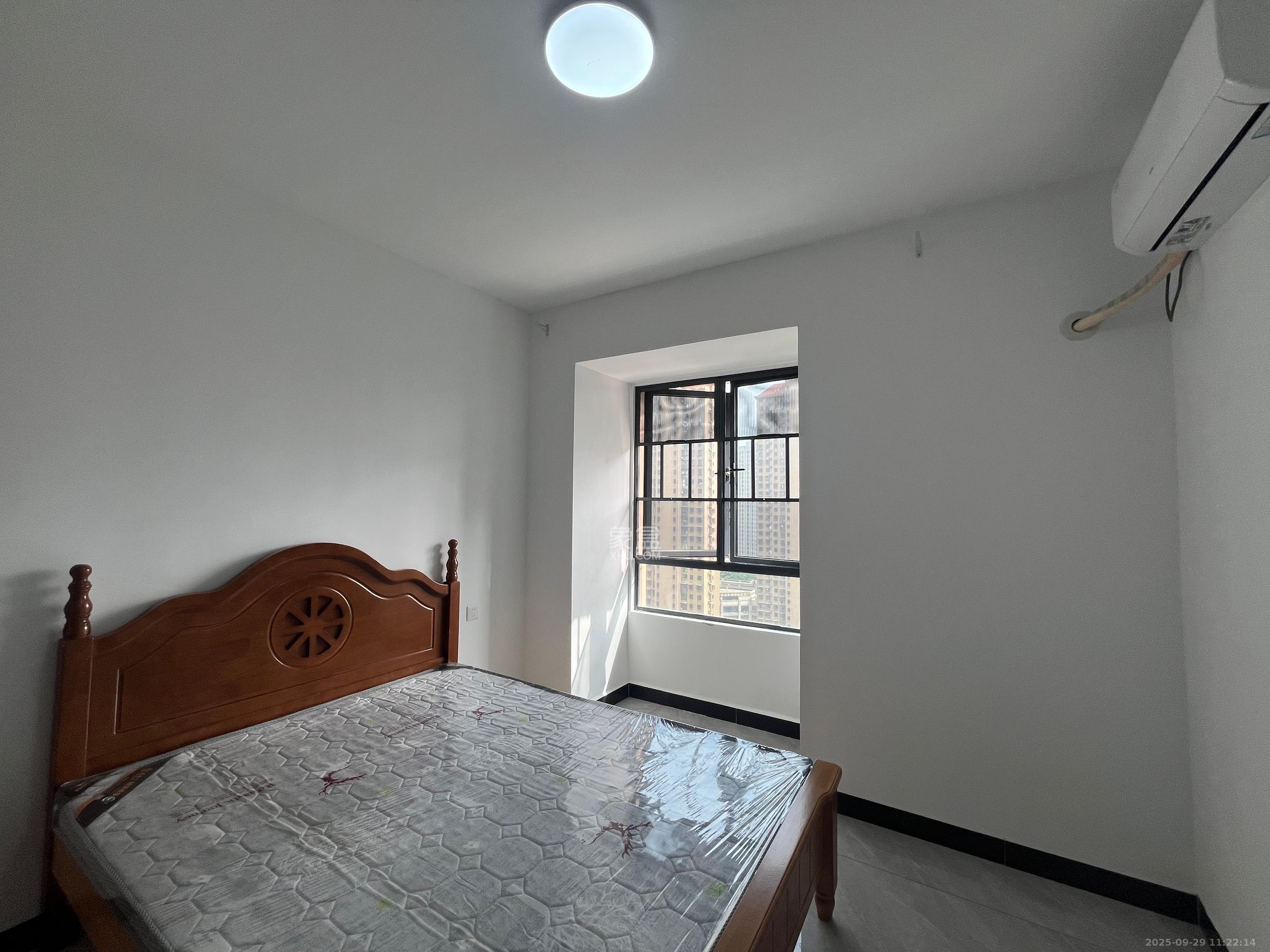 唐桂家园  3室2厅2卫    2800.0元/月室内图