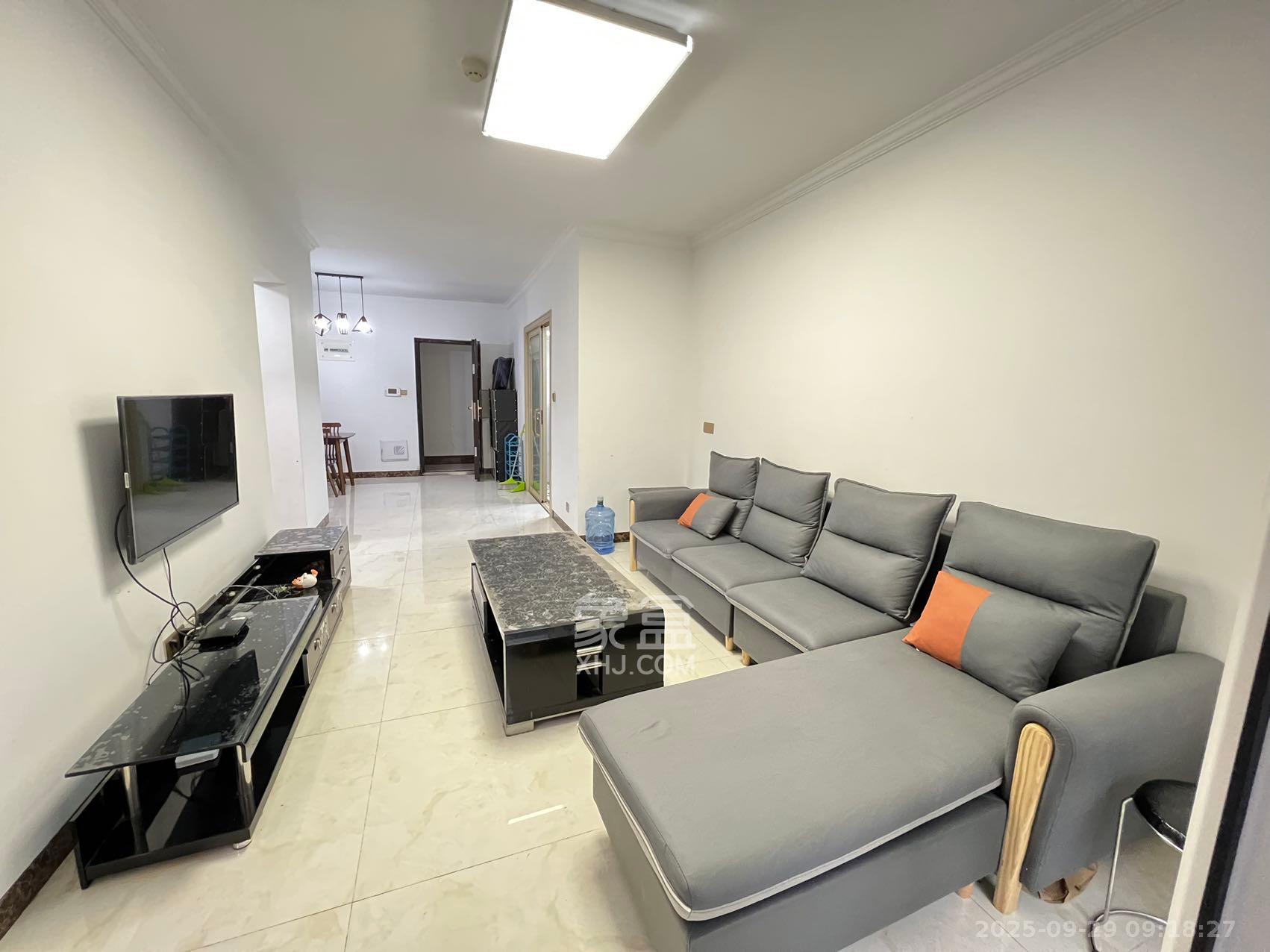 金地格林公馆  3室2厅1卫    2700.0元/月 金地格林公馆  3室2厅1卫    2700.0元/月