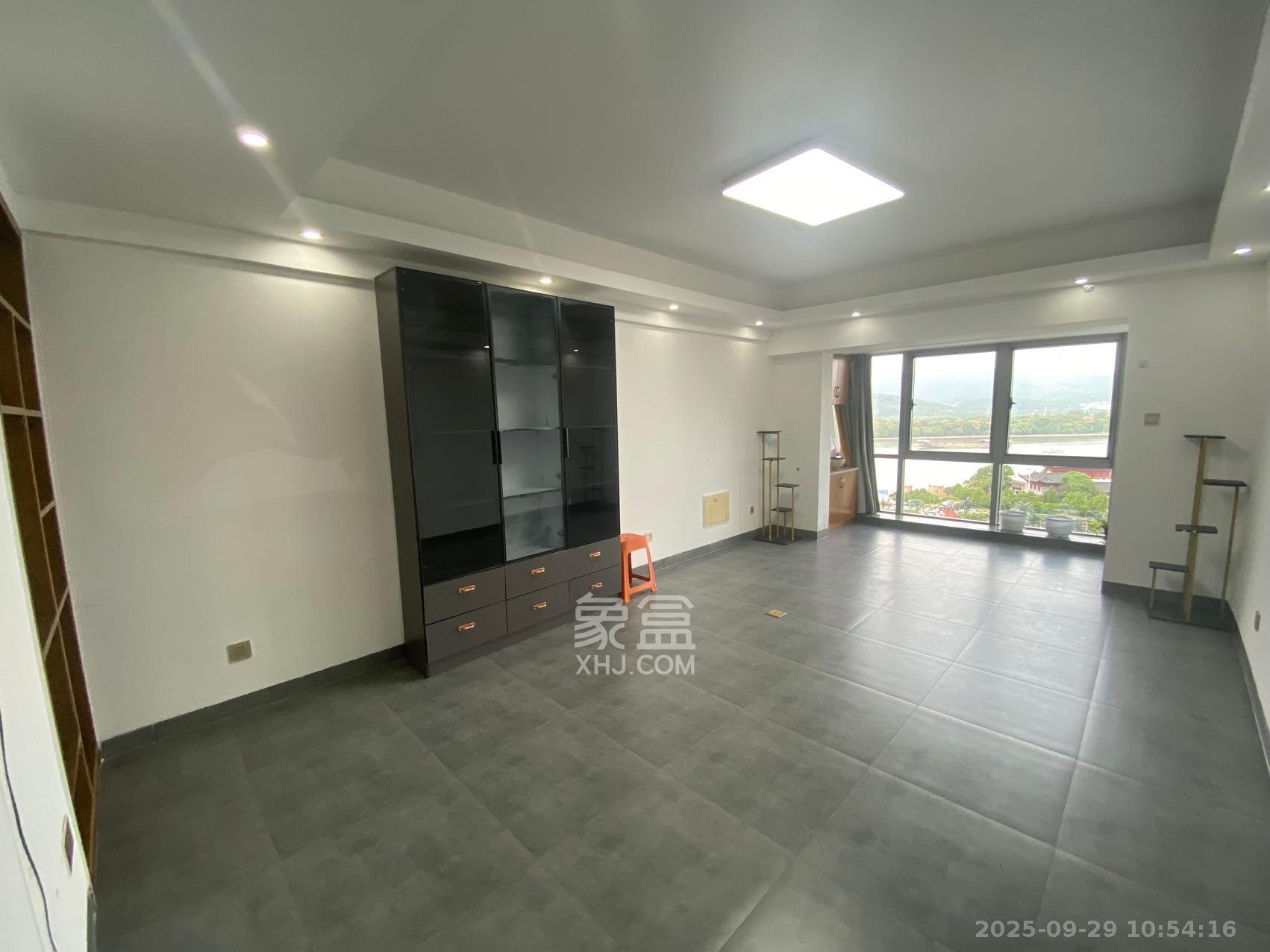 保利国际广场 2室1厅1卫 3600.0元/月 保利国际广场 2室1厅1卫 3600.0元/月室内图