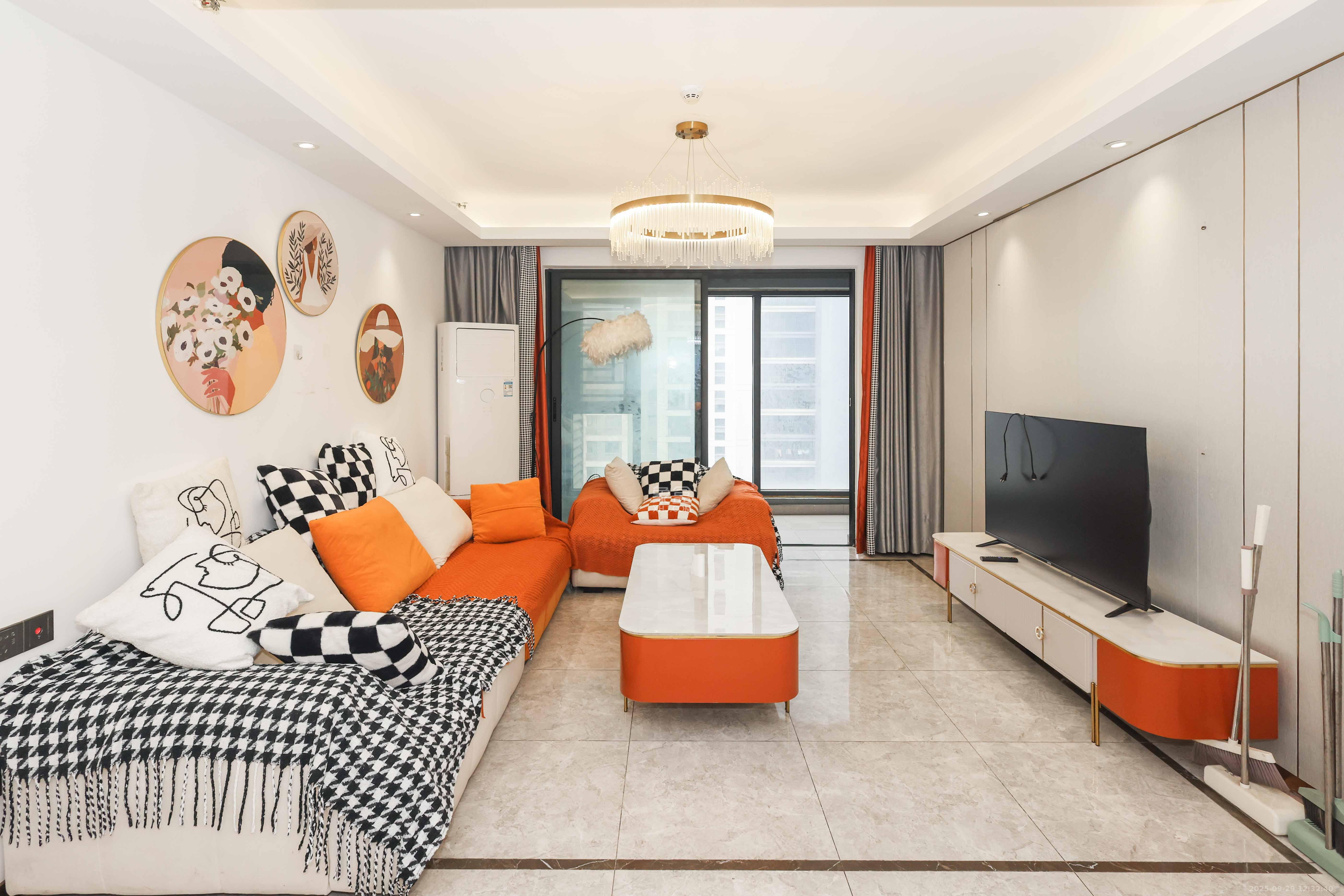 梅溪悦章 4室2厅2卫 139.0万 梅溪悦章 4室2厅2卫 139.0万客厅