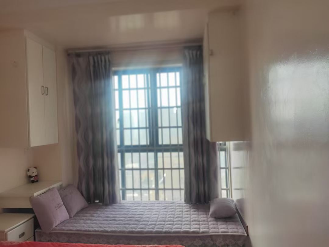 凤阳农贸市场  1室1厅1卫    350.0元/月