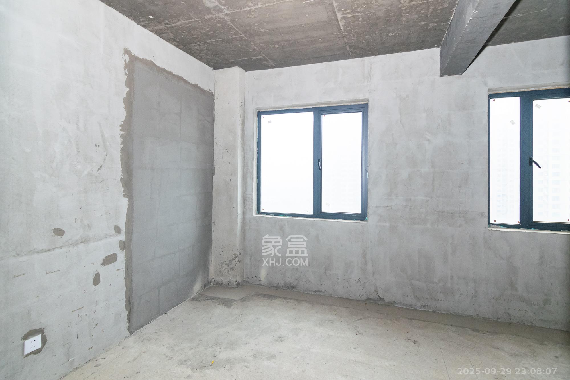 澳海谷山府 3室2厅1卫 70.0万 澳海谷山府 3室2厅1卫 70.0万卧室