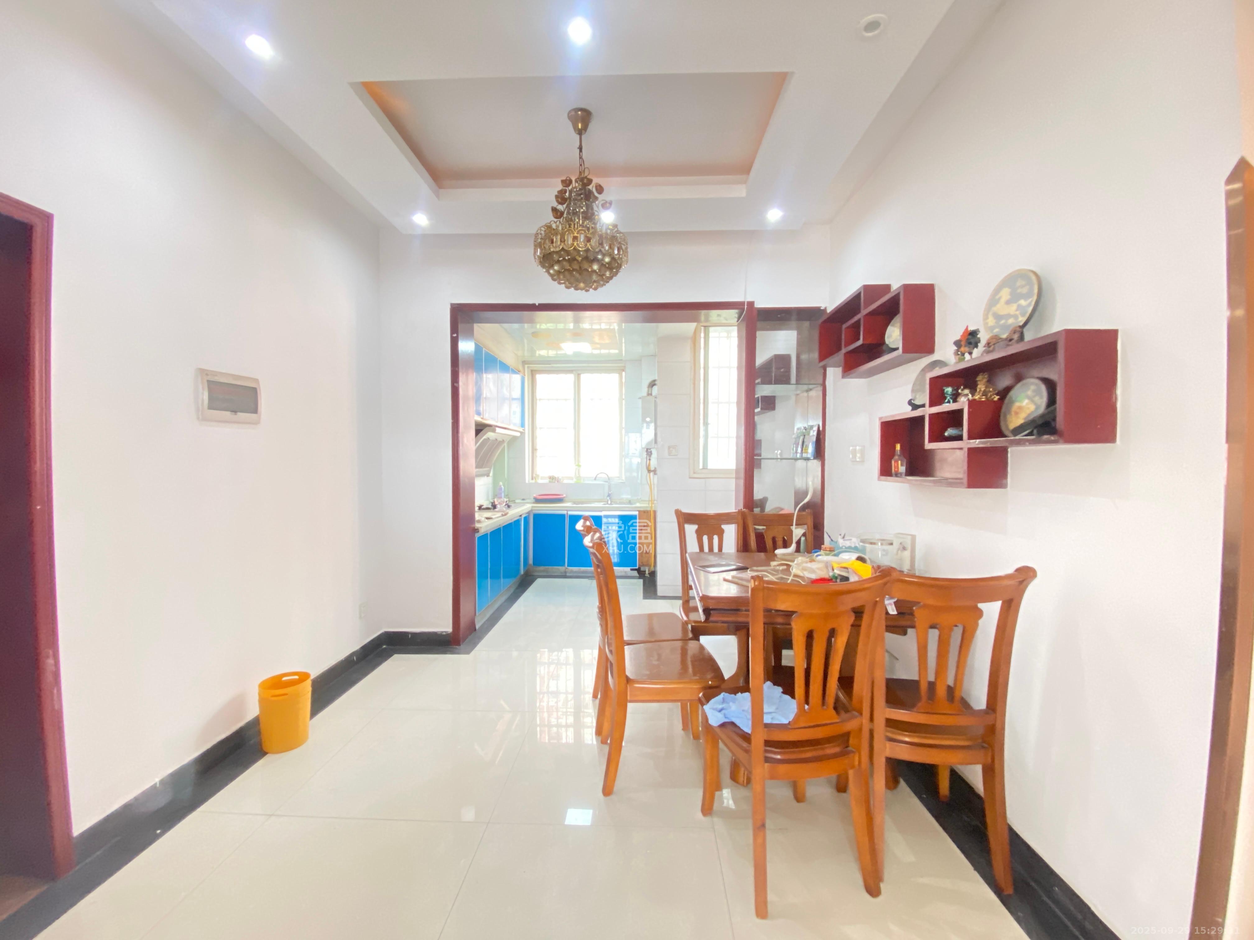 东城名苑 3室2厅2卫 1600.0元/月 东城名苑 3室2厅2卫 1600.0元/月室内图