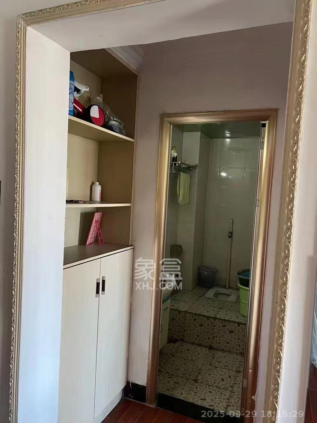 恒丰天湘华庭  1室1厅1卫    1800.0元/月室内图