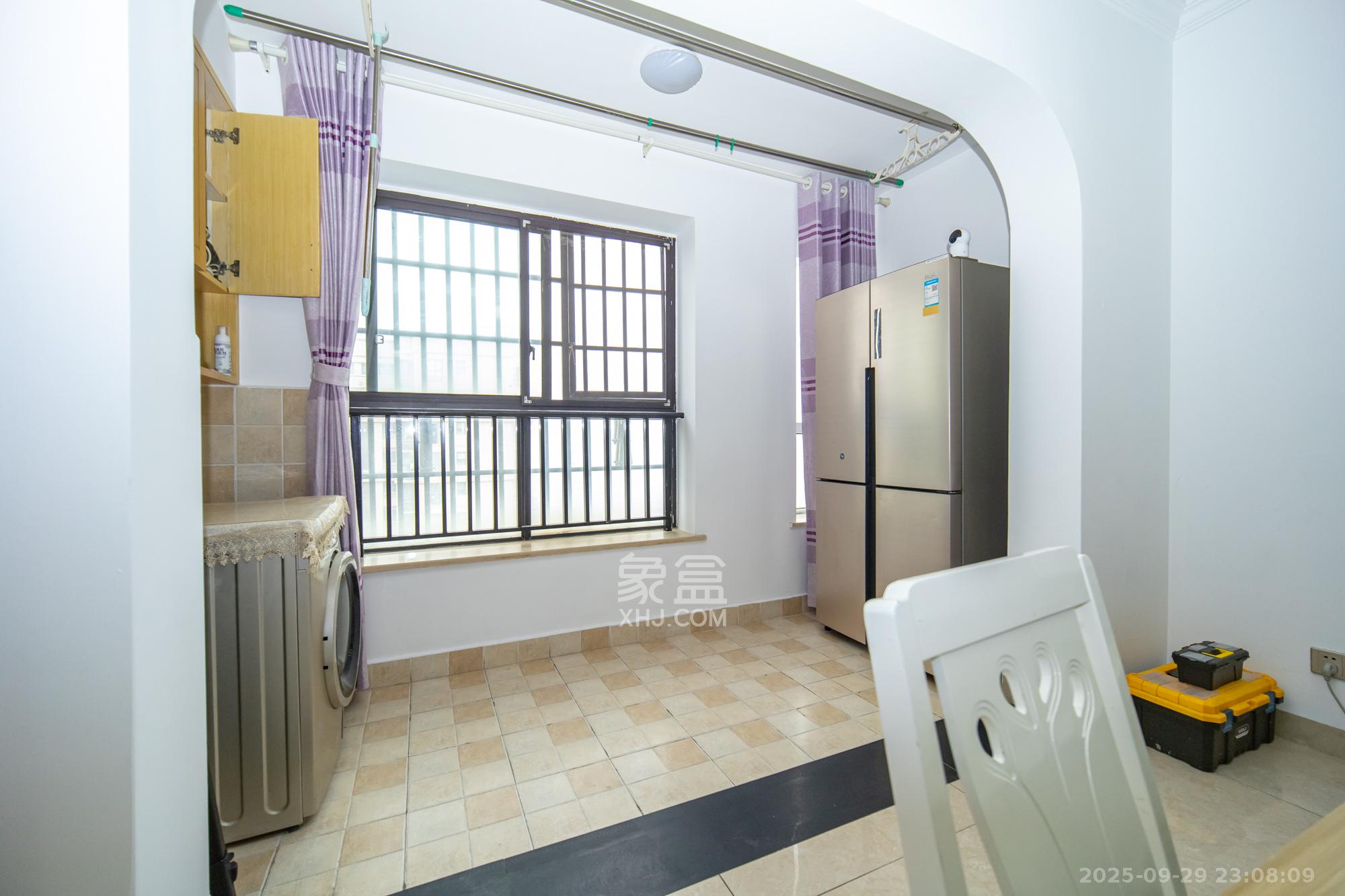 金科时代中心 3室2厅1卫 55.8万 金科时代中心 3室2厅1卫 55.8万阳台