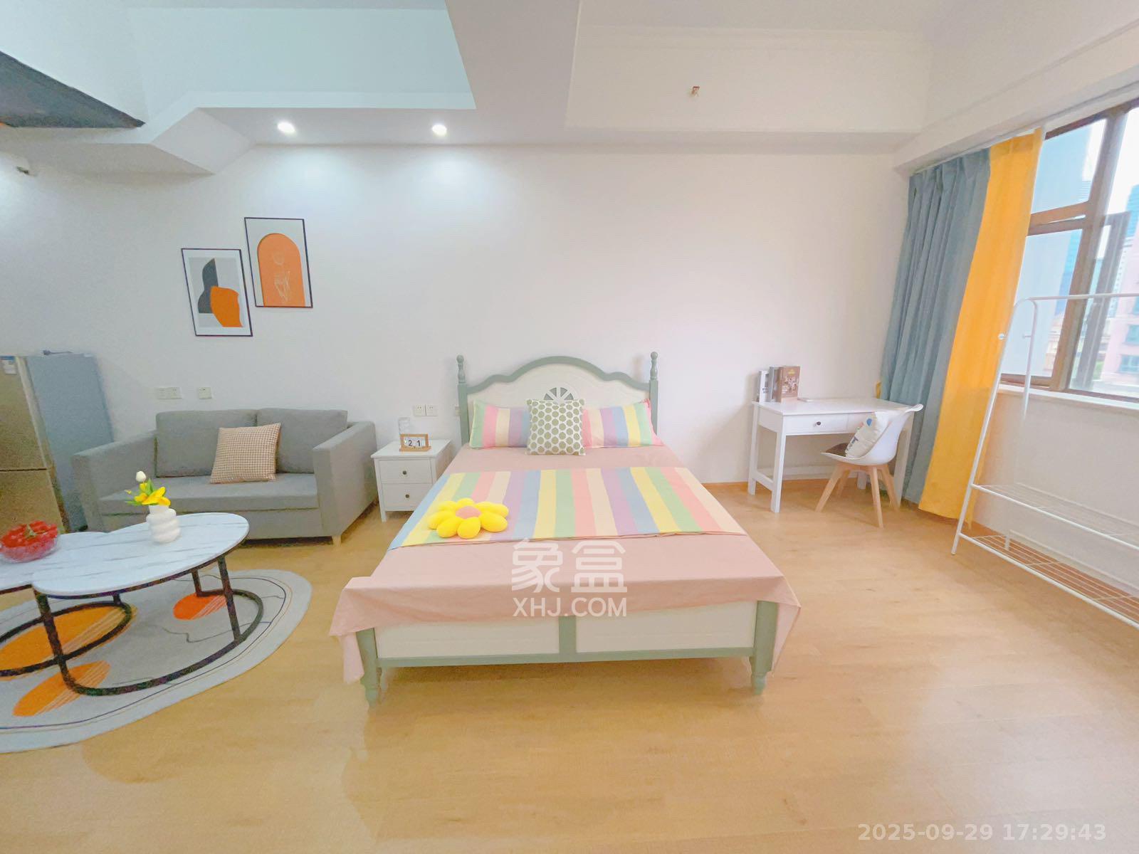 昊天大厦 1室1厅1卫 2000.0元/月 昊天大厦 1室1厅1卫 2000.0元/月室内图