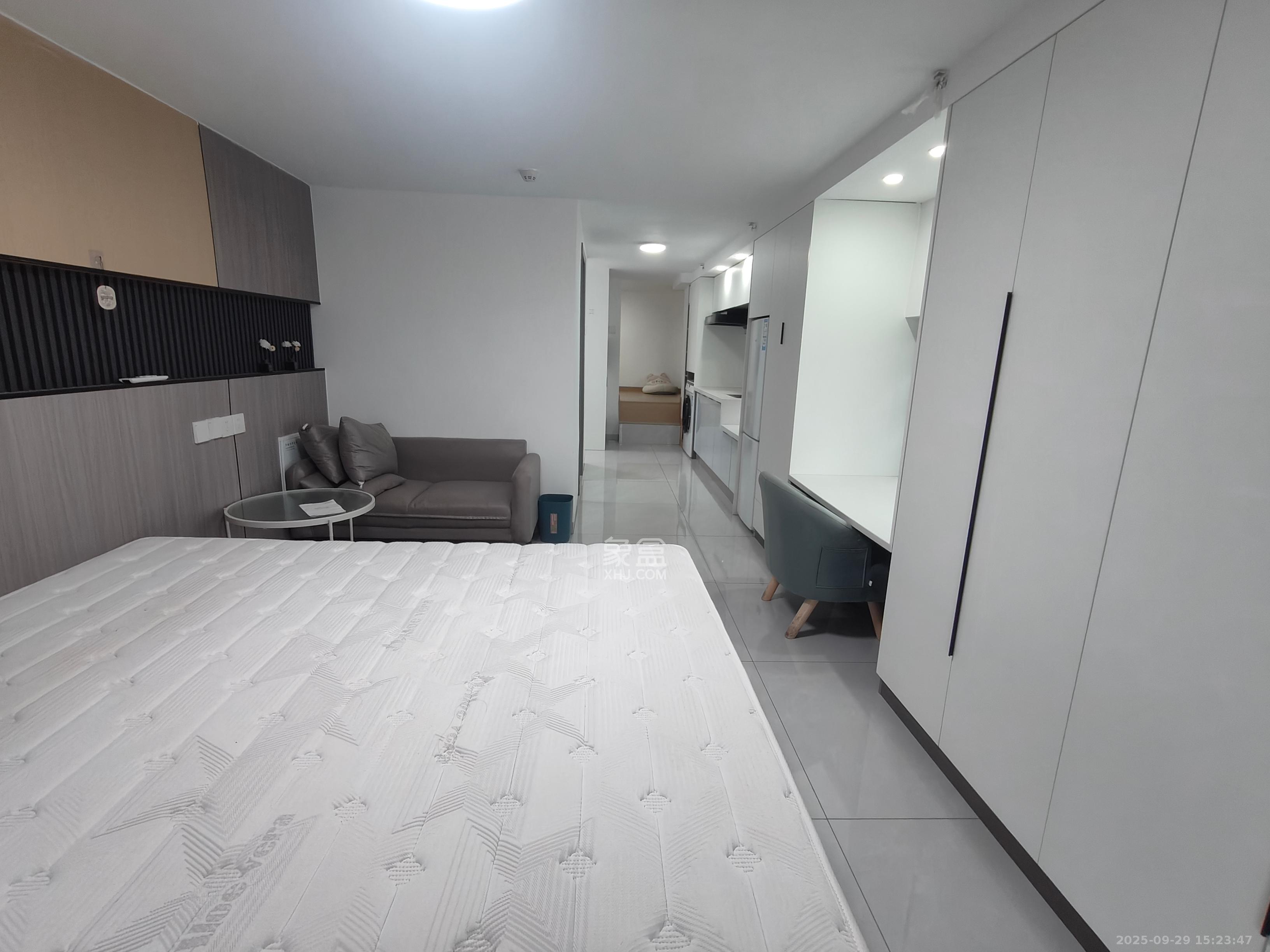 梅溪悦章  1室1厅1卫    1600.0元/月室内图