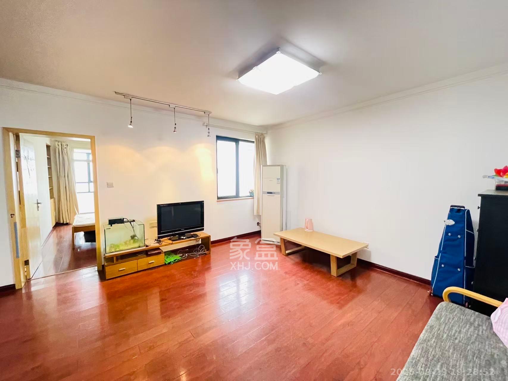 南国新城  1室0厅0卫    1900.0元/月室内图