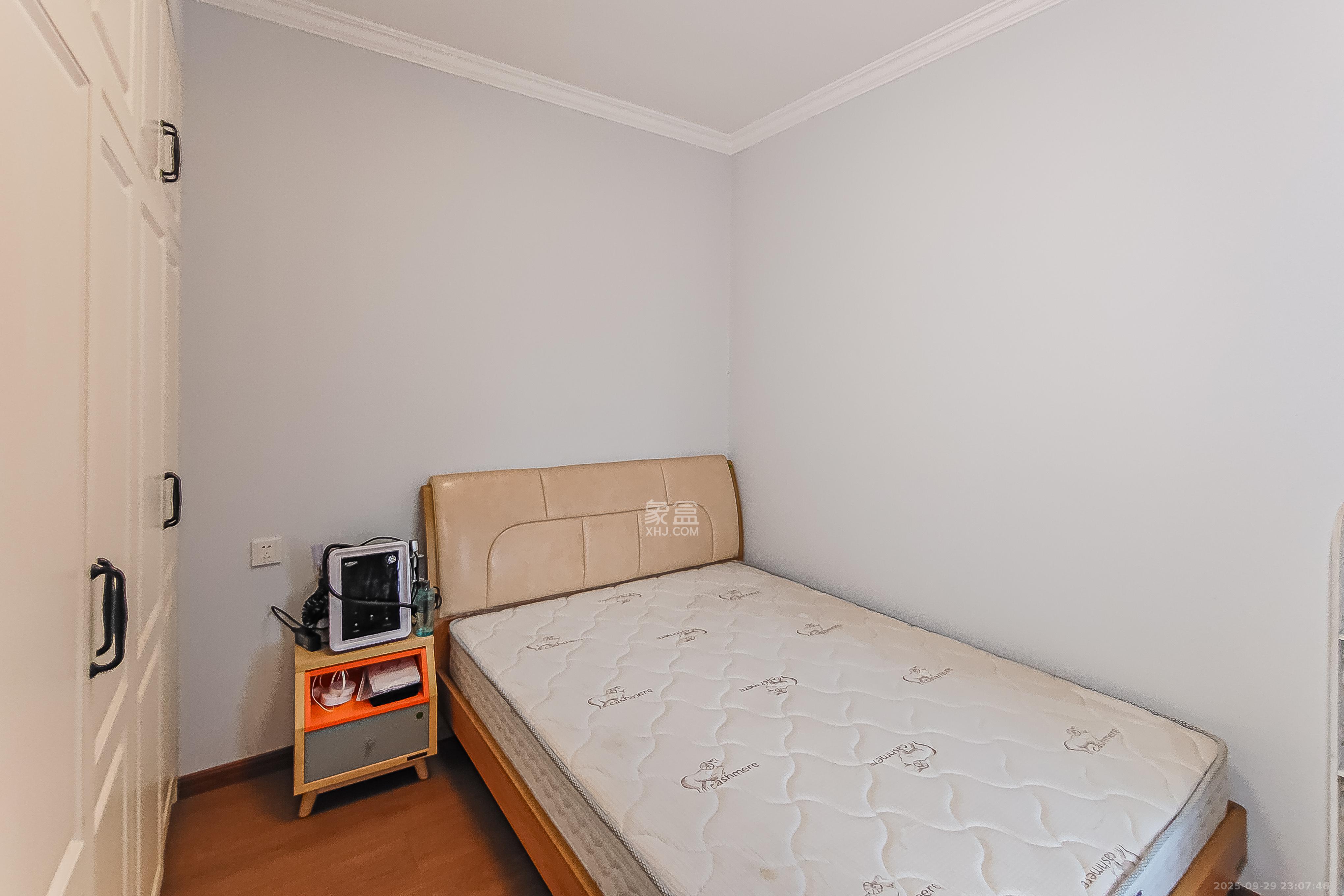 建发中央公园(建发美地) 3室2厅2卫 143.8万 建发中央公园(建发美地) 3室2厅2卫 143.8万卧室