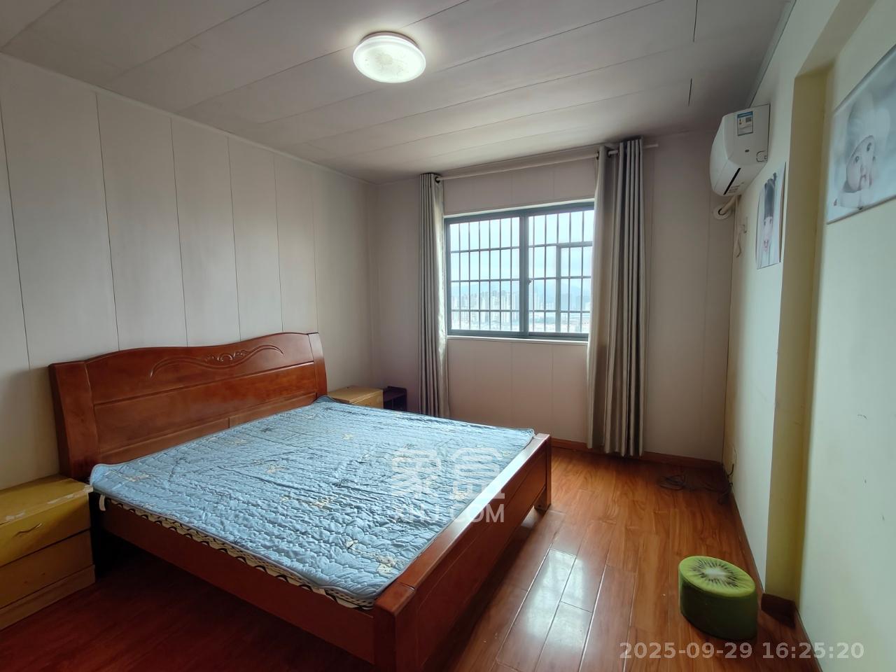 诚兴园 3室2厅1卫 2000.0元/月 诚兴园 3室2厅1卫 2000.0元/月室内图