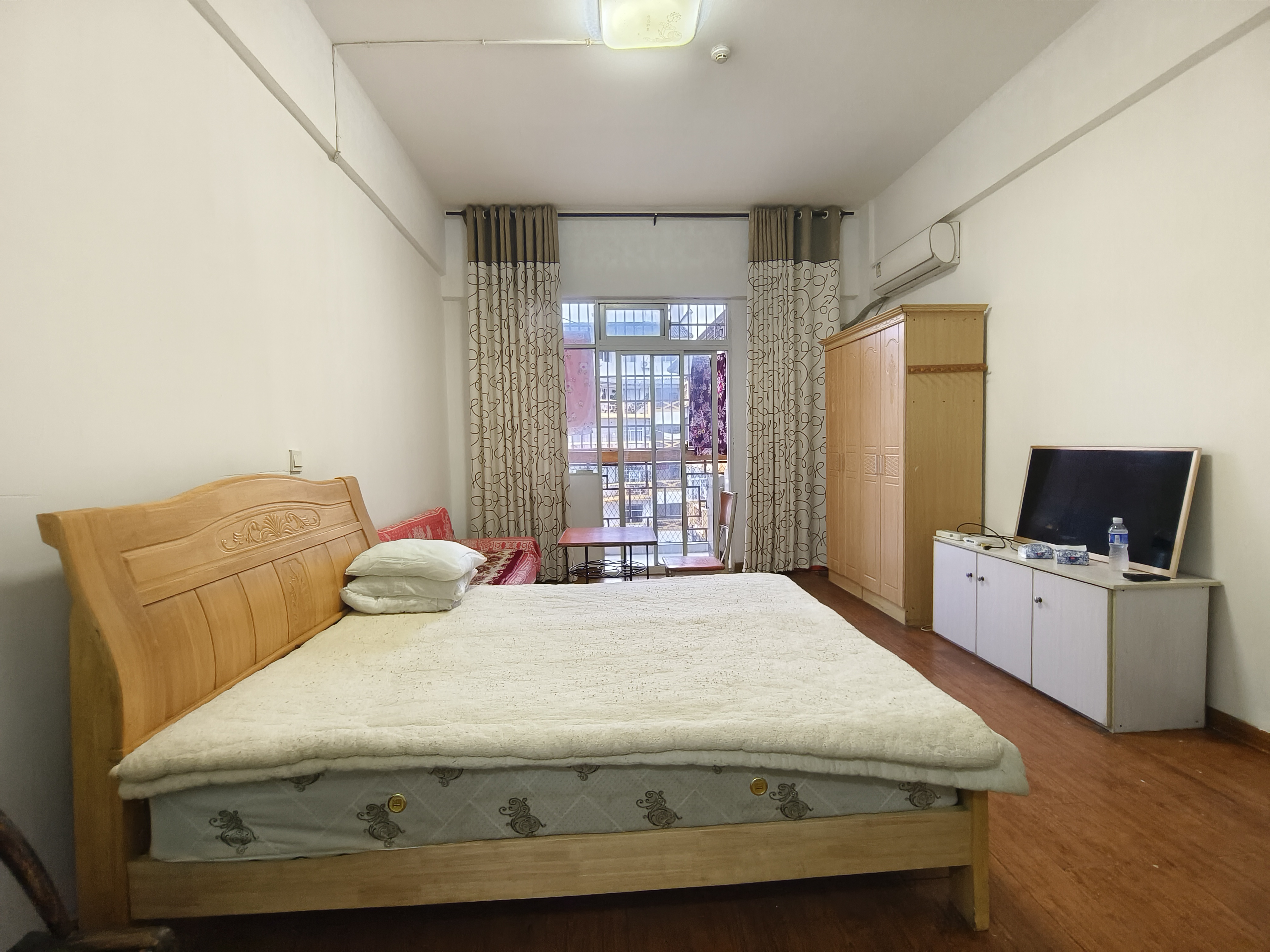 维港十字街 1室1厅1卫 900.0元/月 维港十字街 1室1厅1卫 900.0元/月室内图