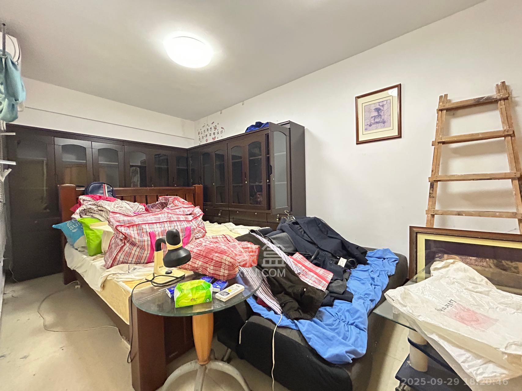 馨域公寓 3室2厅1卫 3700.0元/月 馨域公寓 3室2厅1卫 3700.0元/月室内图