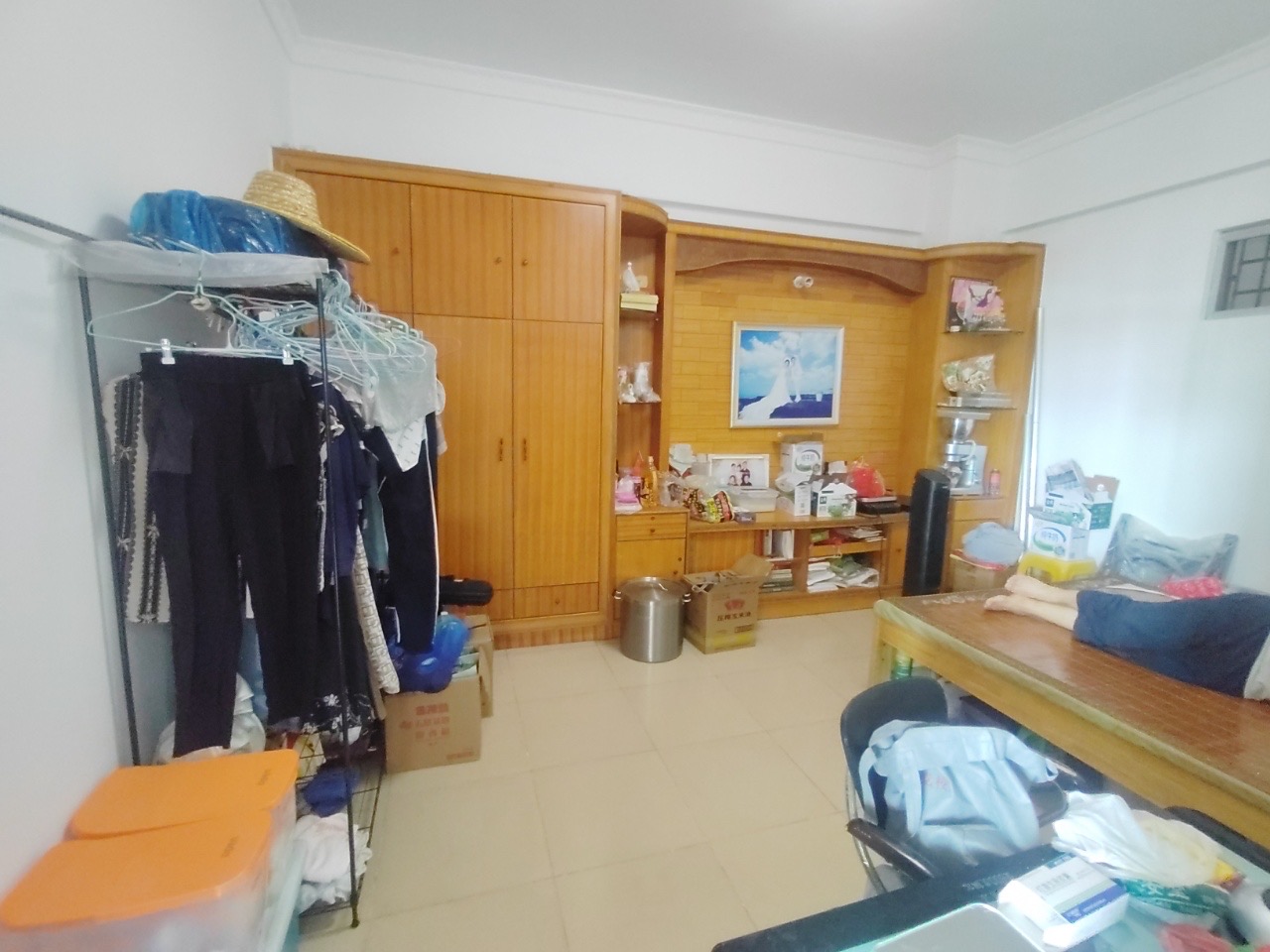 省侨办第二宿舍(海府路) 3室2厅1卫 88.0万 省侨办第二宿舍(海府路) 3室2厅1卫 88.0万客厅