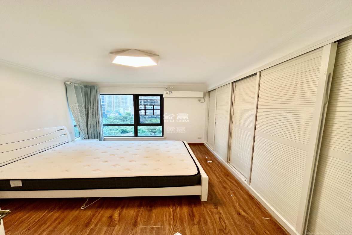 海洋半岛(月珑湾) 3室2厅2卫 2500.00元/月 海洋半岛(月珑湾) 3室2厅2卫 2500.00元/月室内图