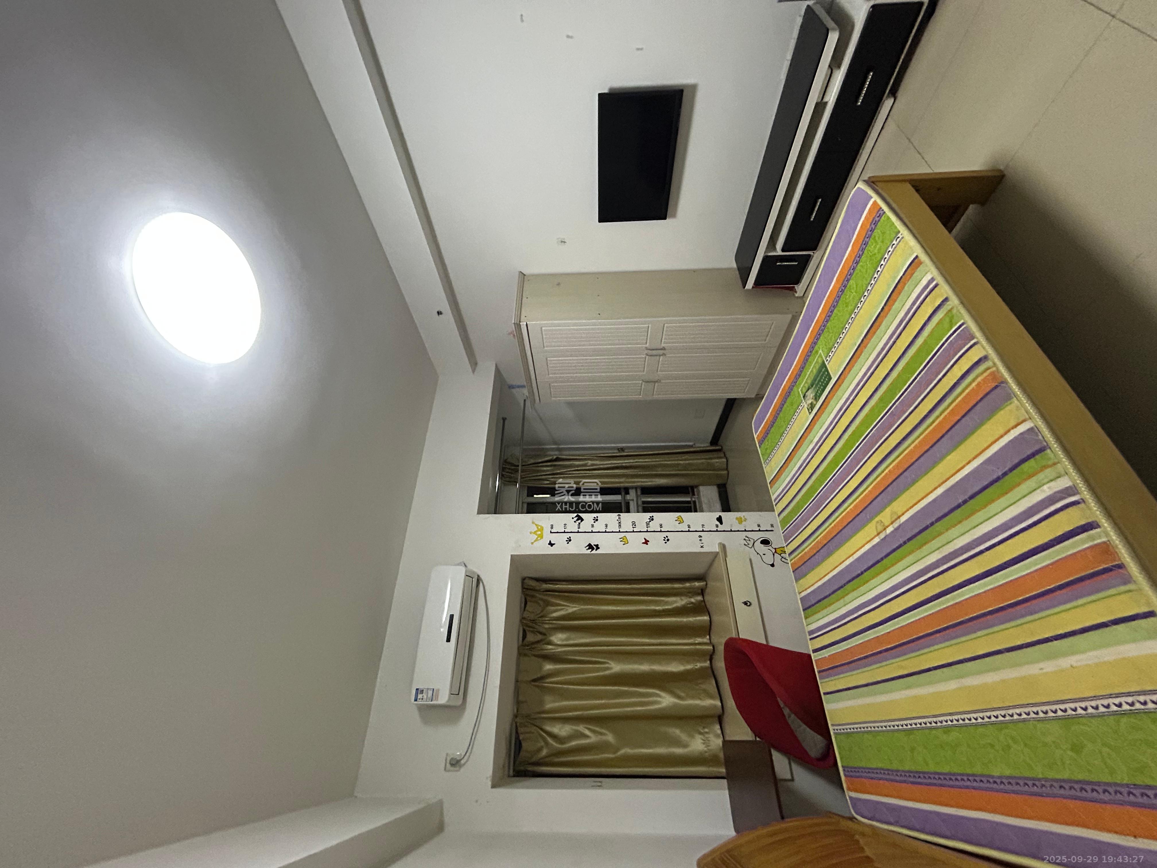 星城荣域 1室1厅1卫 1150.0元/月 星城荣域 1室1厅1卫 1150.0元/月室内图