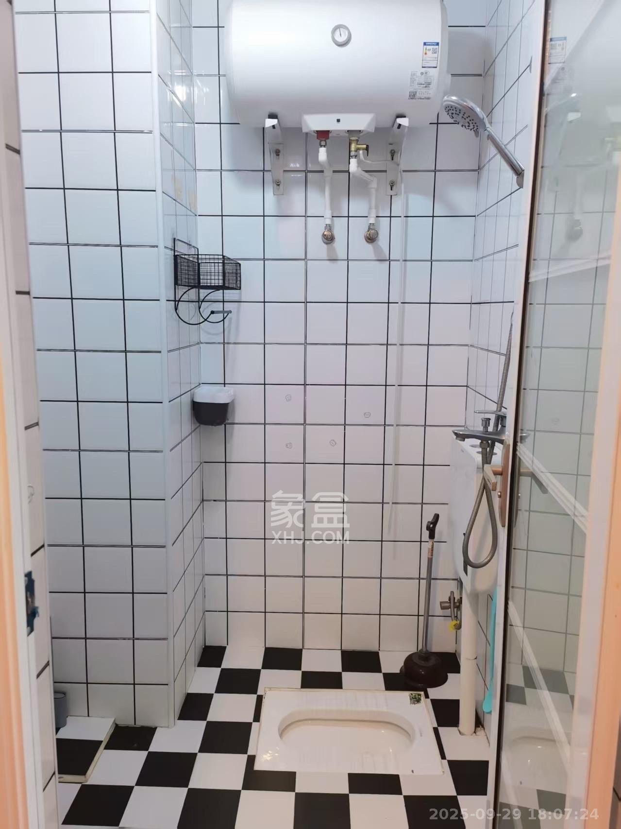 叠彩兰亭  0室0厅0卫    1400.0元/月室内图