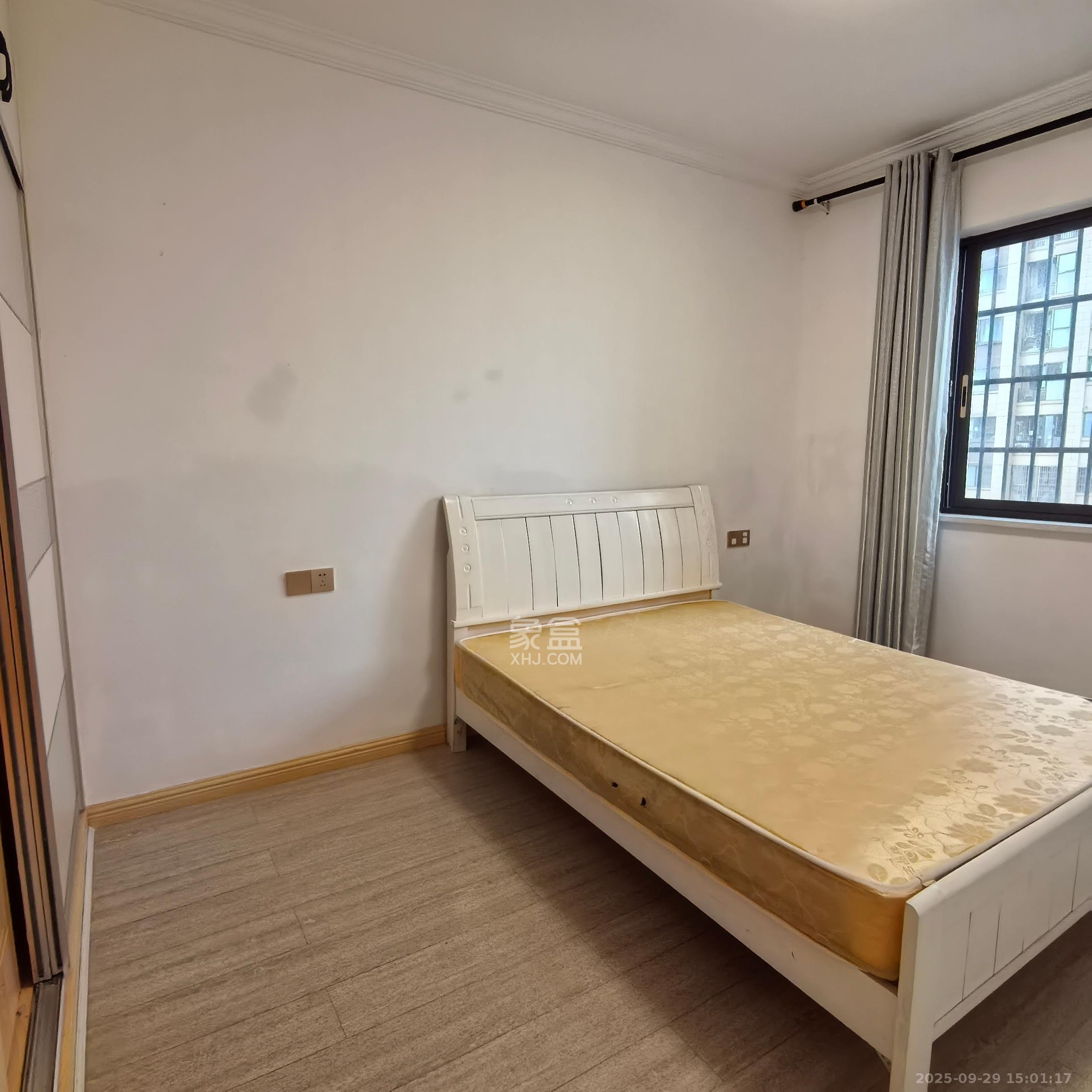 奥克斯缔壹城 3室2厅1卫 2100.0元/月 奥克斯缔壹城 3室2厅1卫 2100.0元/月室内图