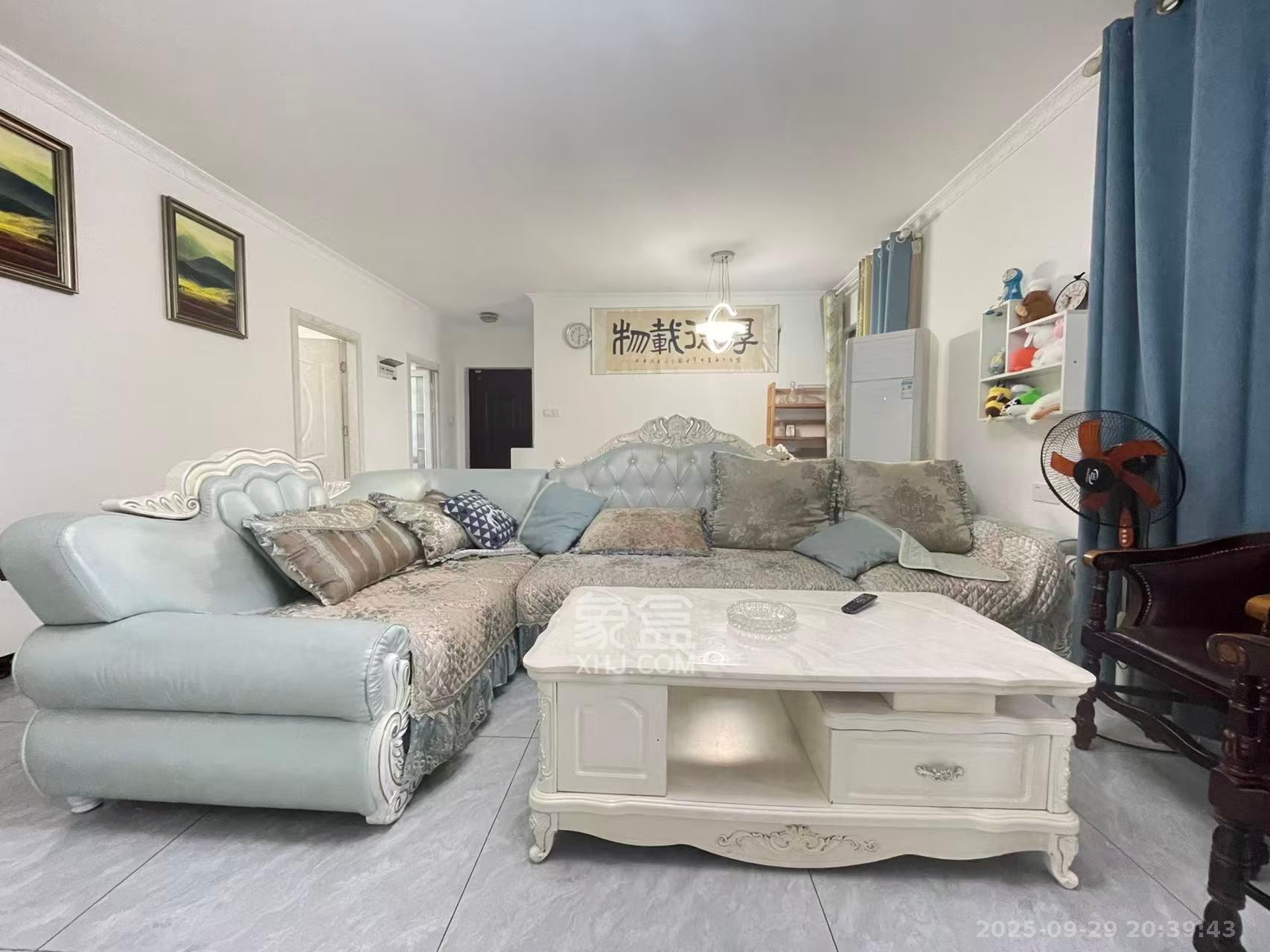 合能枫丹丽舍(柏悦名苑) 3室2厅2卫 2800.0元/月 合能枫丹丽舍(柏悦名苑) 3室2厅2卫 2800.0元/月室内图