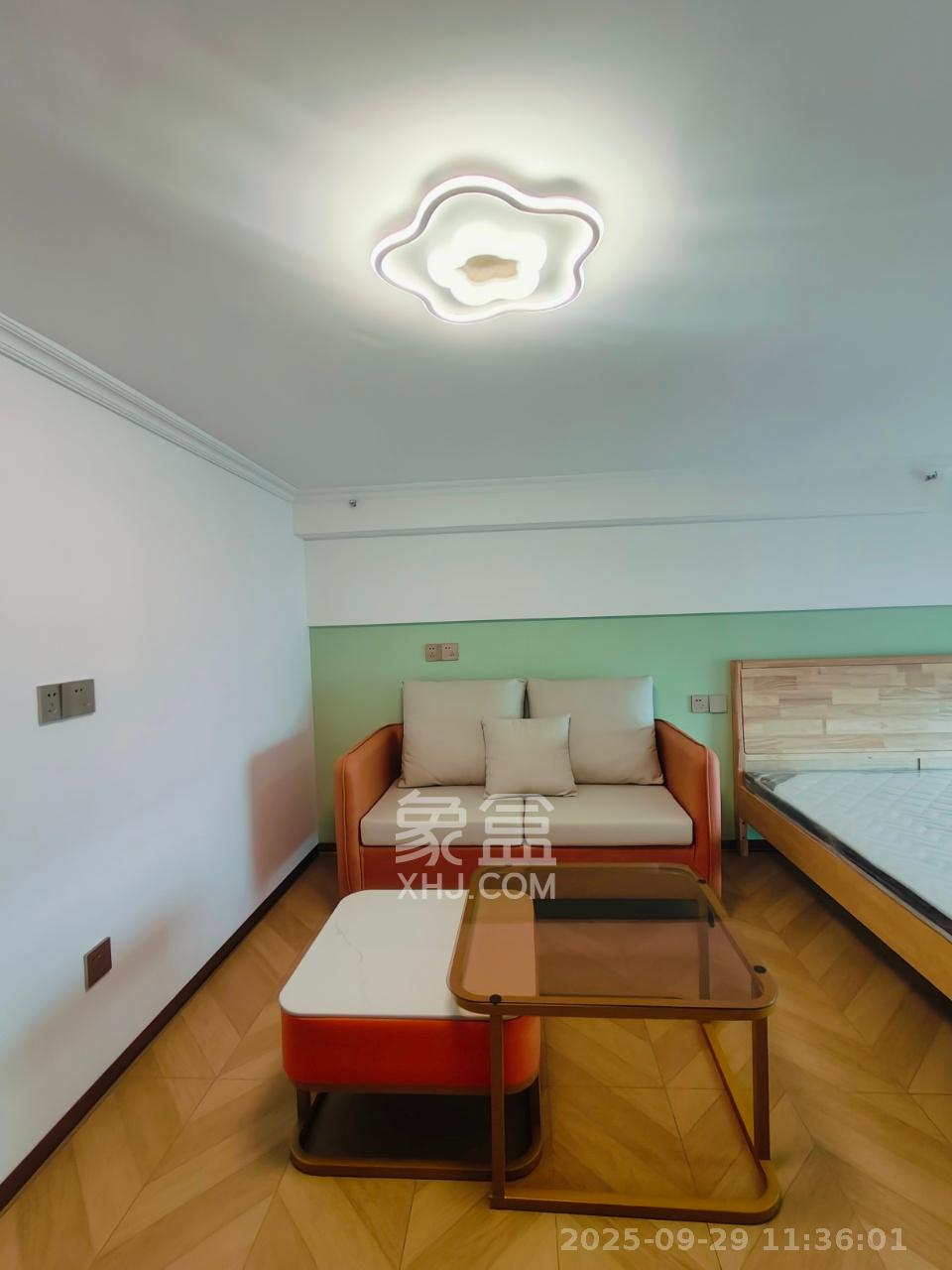 长房时代小镇 1室1厅1卫 1300.0元/月 长房时代小镇 1室1厅1卫 1300.0元/月室内图