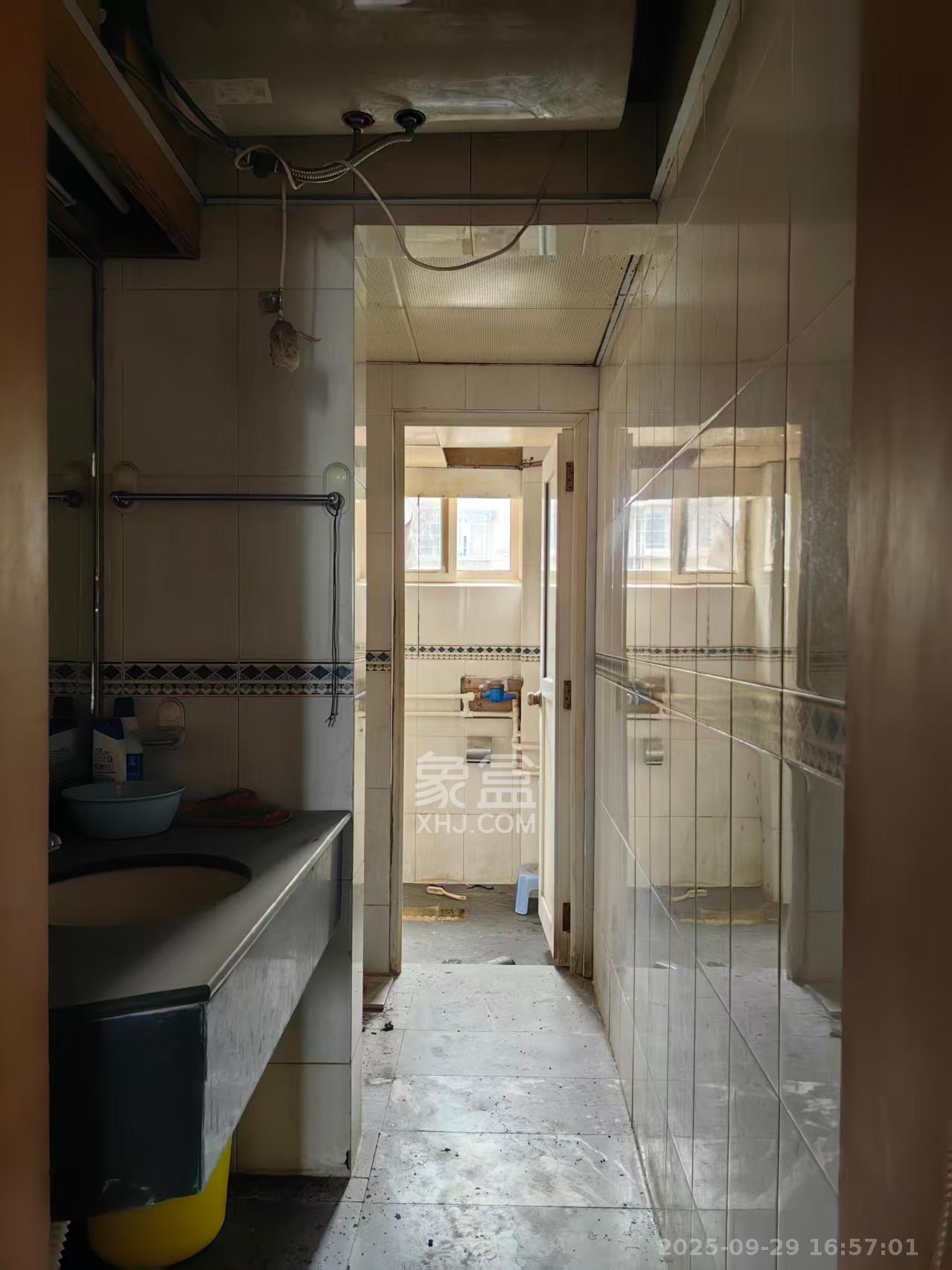 海威大厦 3室1厅1卫 1800.0元/月 海威大厦 3室1厅1卫 1800.0元/月室内图