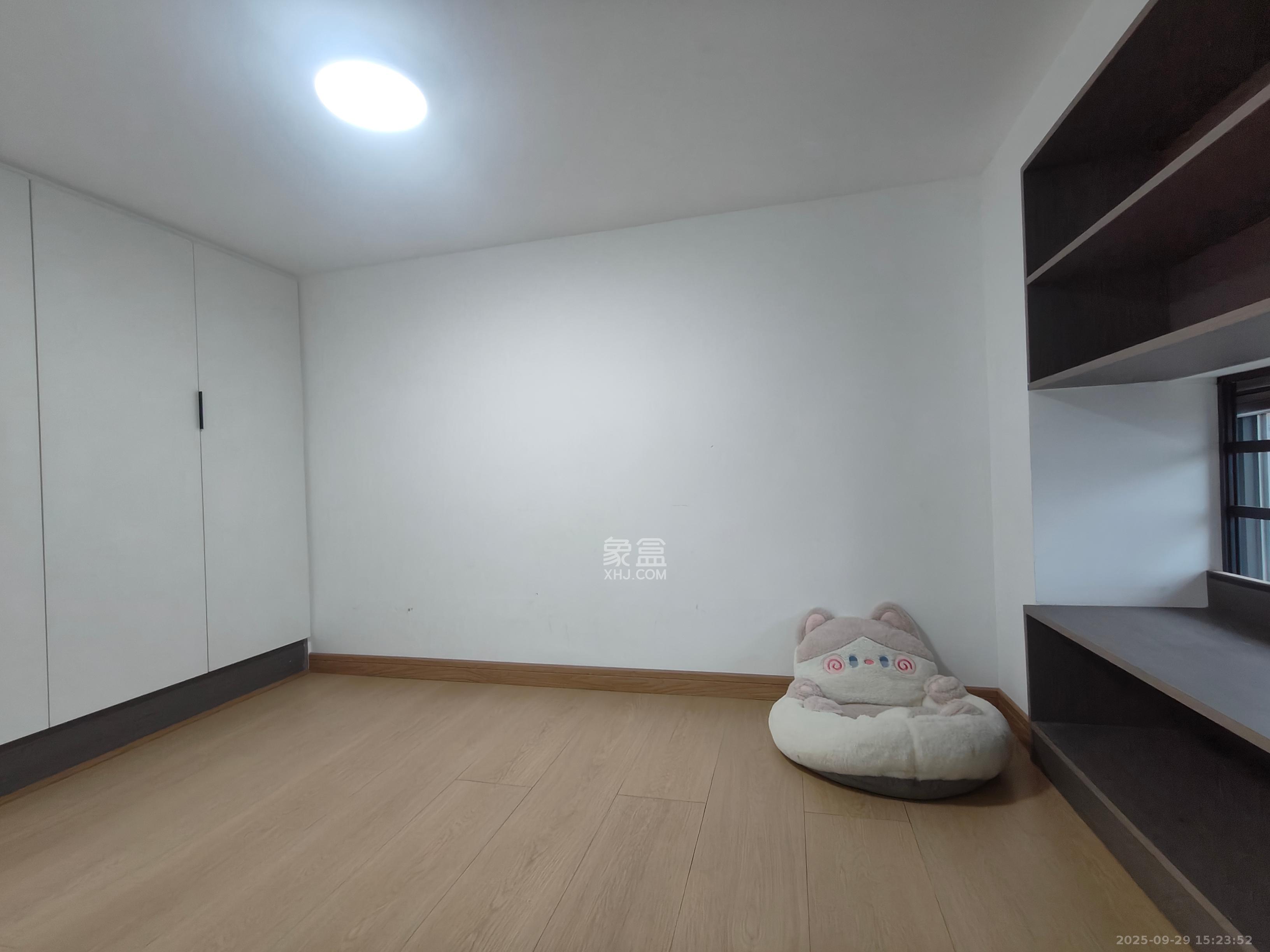 梅溪悦章 1室1厅1卫 1600.0元/月 梅溪悦章 1室1厅1卫 1600.0元/月室内图