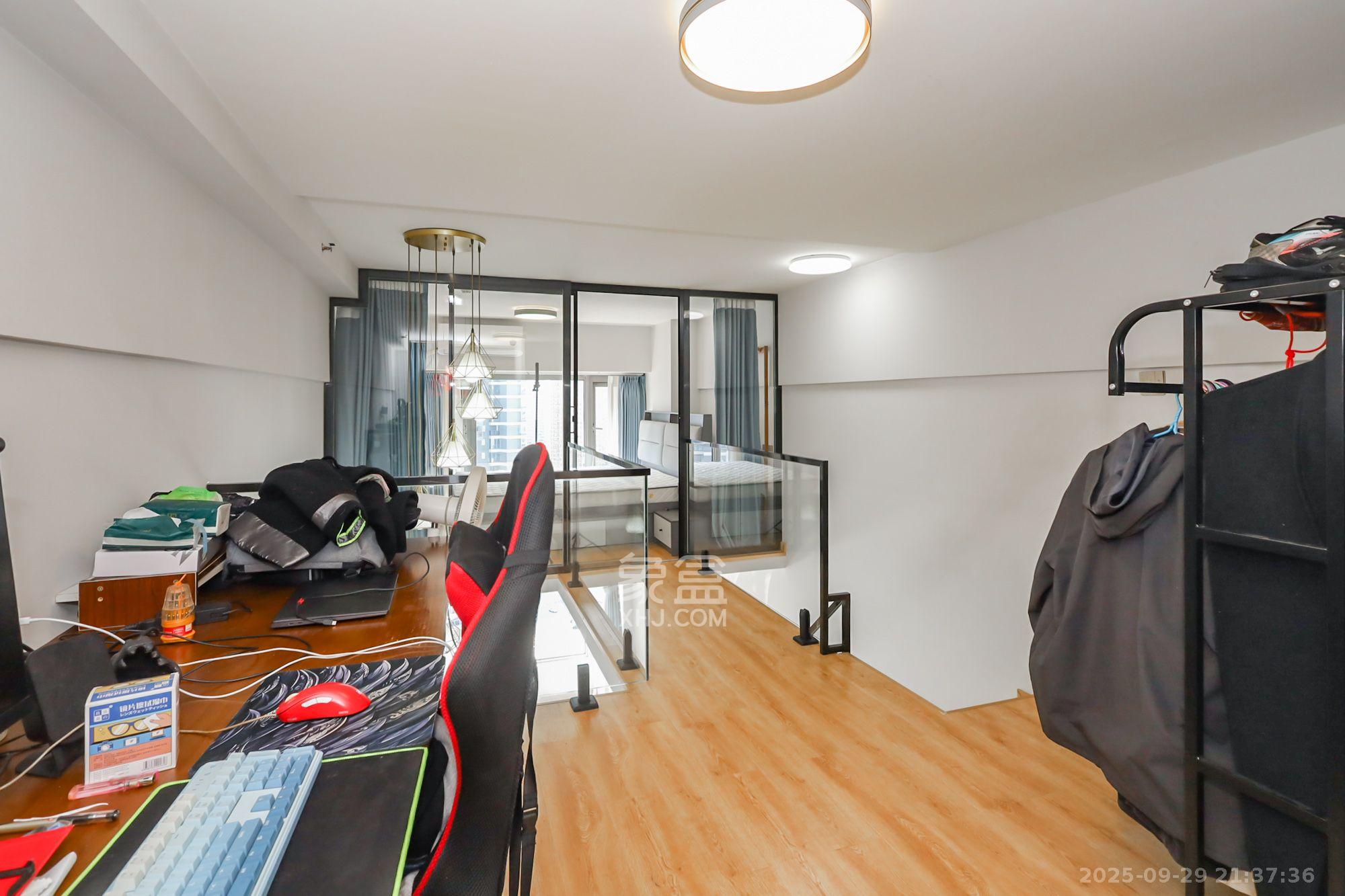 保利天禧EF区  2室1厅1卫    2600.0元/月 保利天禧EF区  2室1厅1卫    2600.0元/月室内图