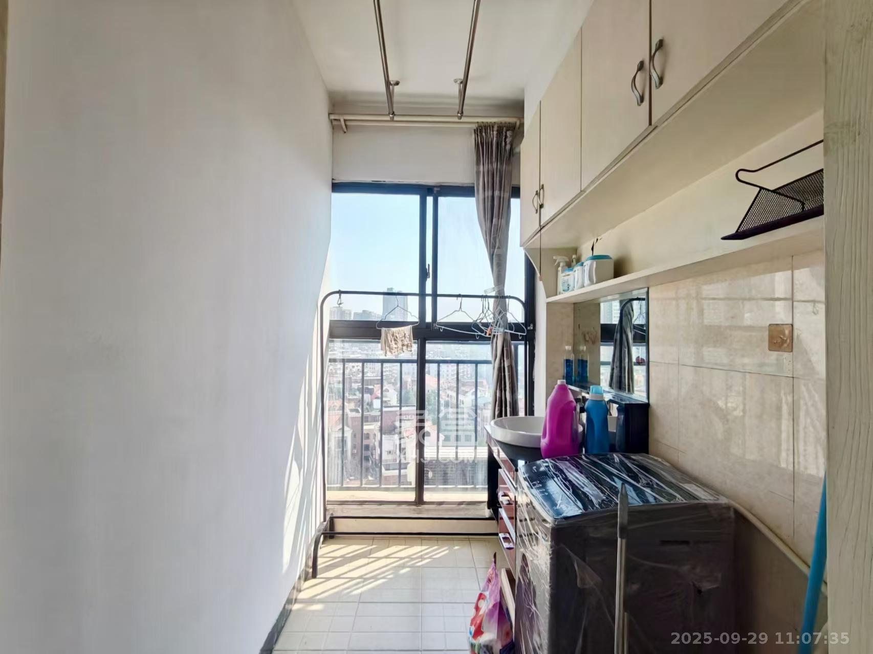 米兰春天 3室2厅1卫 1600.0元/月 米兰春天 3室2厅1卫 1600.0元/月室内图