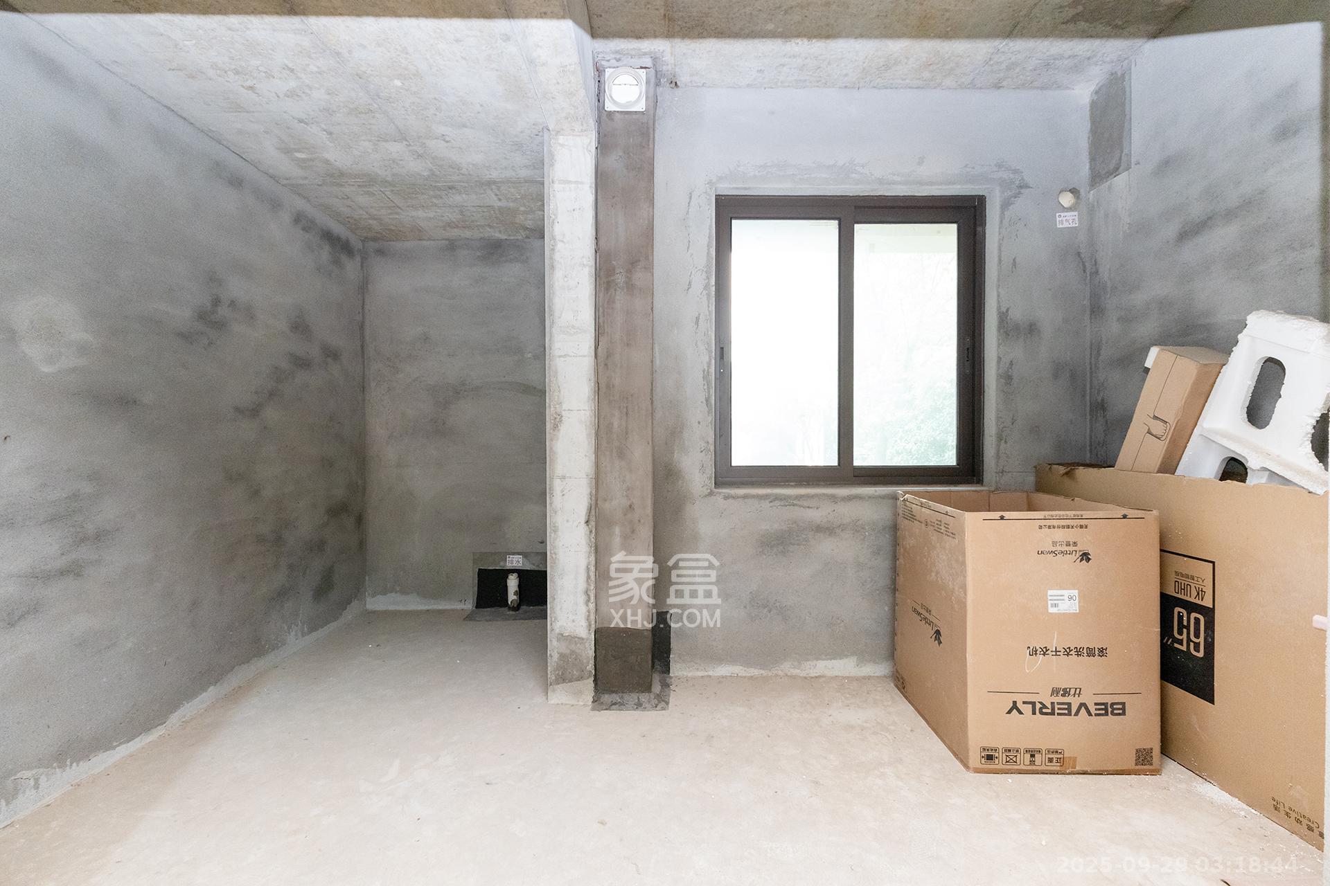 龙湖璟宸原著(龙湖紫宸) 4室2厅2卫 228.0万 龙湖璟宸原著(龙湖紫宸) 4室2厅2卫 228.0万厨房