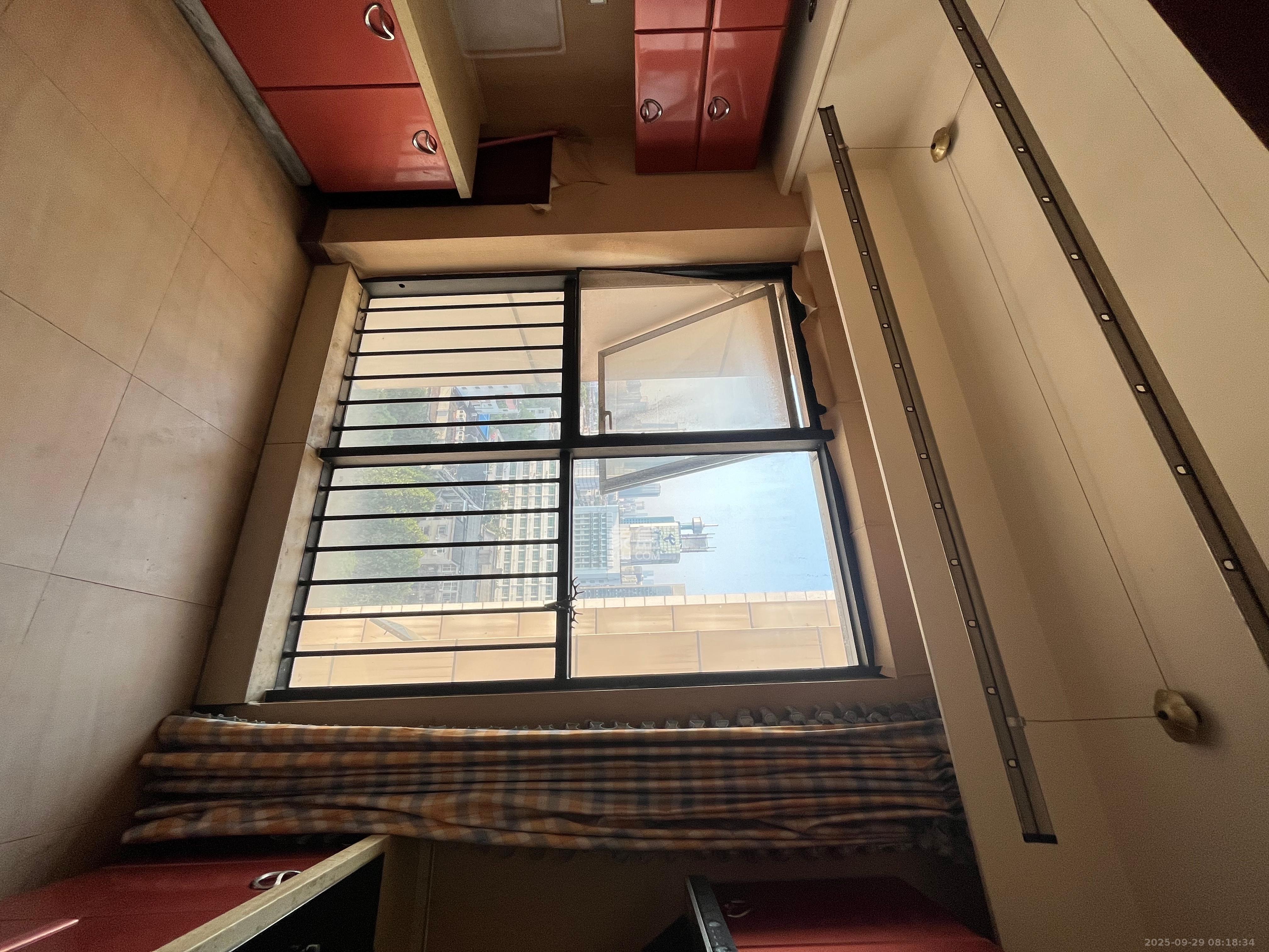 东塘瑞府  1室1厅1卫    1600.0元/月室内图