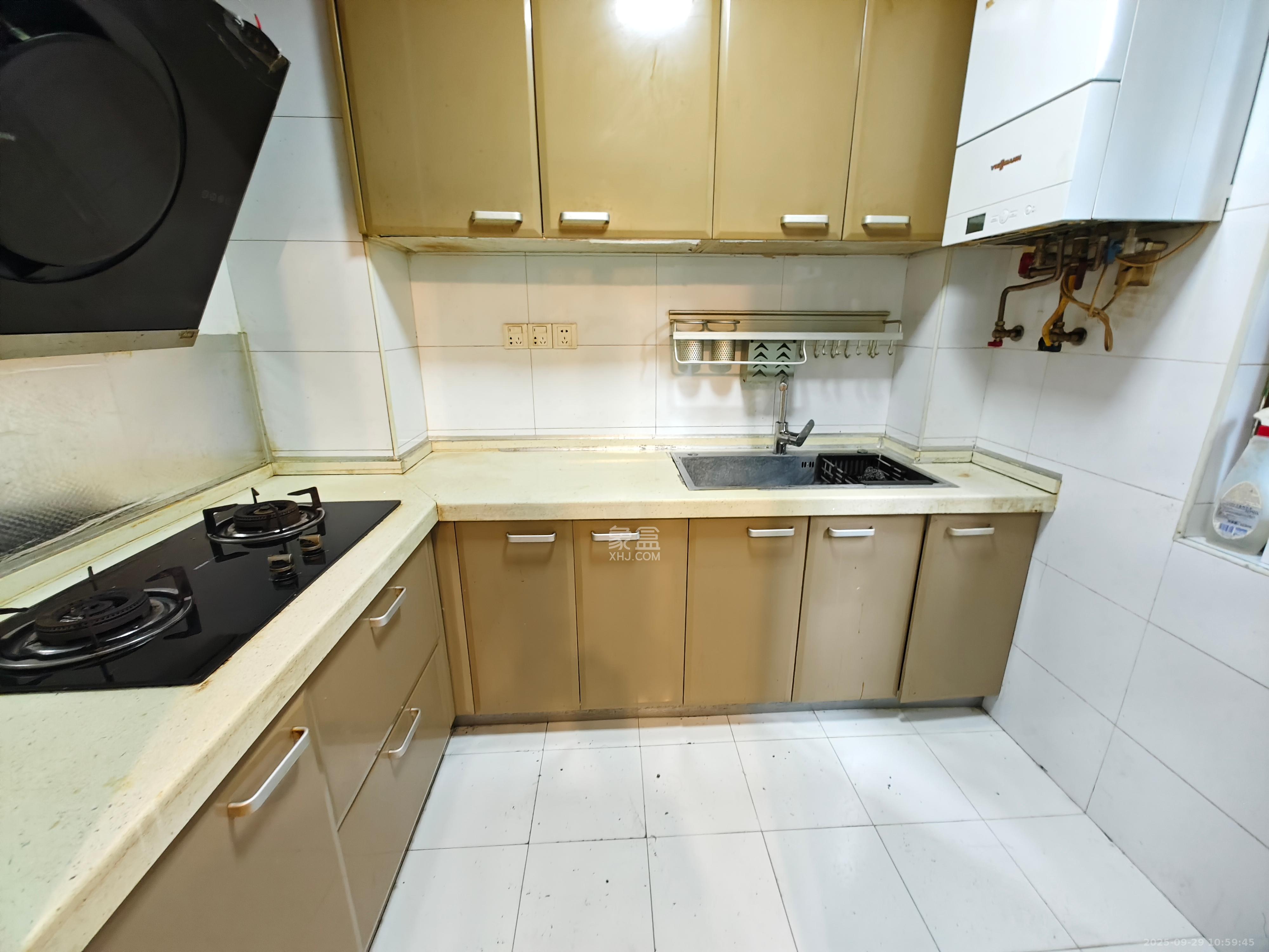 金房奥斯卡  3室2厅2卫    2500.0元/月室内图