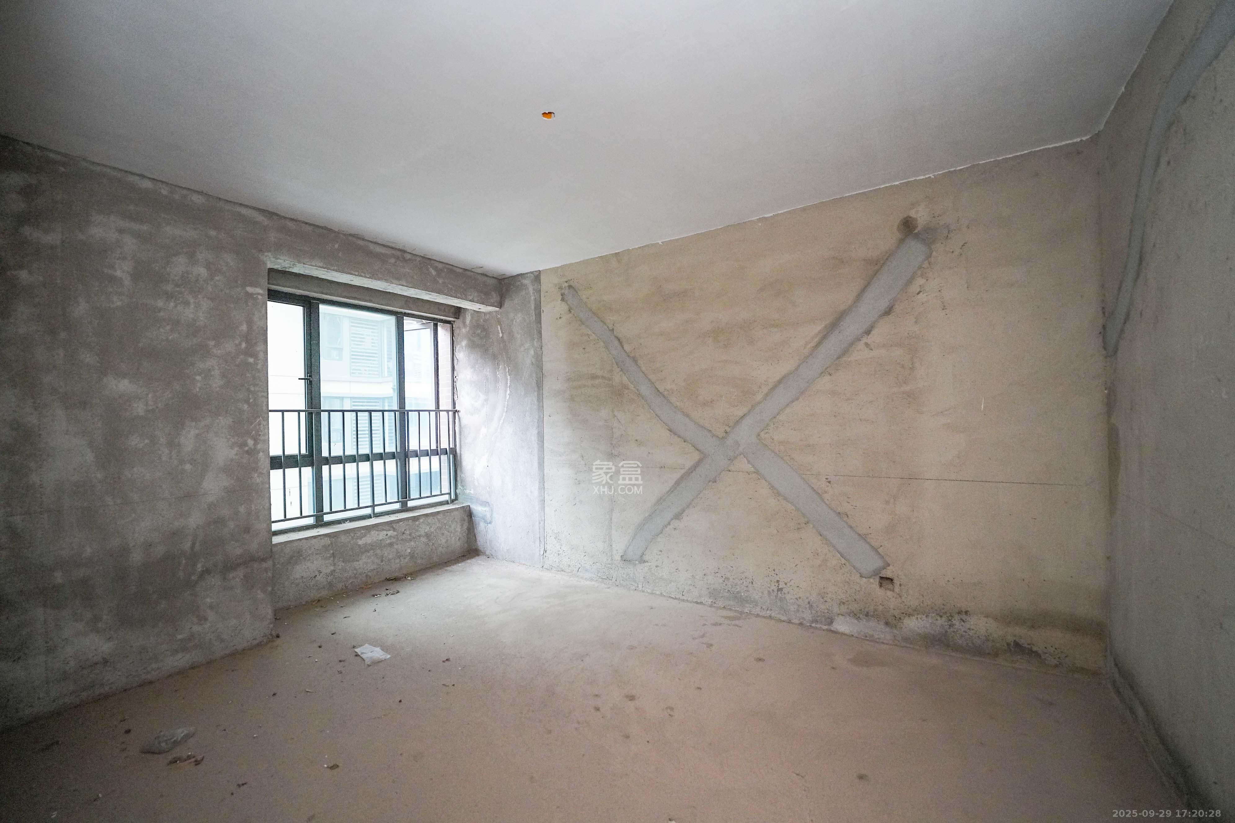 海伦堡爱ME城市 6室3厅3卫 228.0万 海伦堡爱ME城市 6室3厅3卫 228.0万卧室