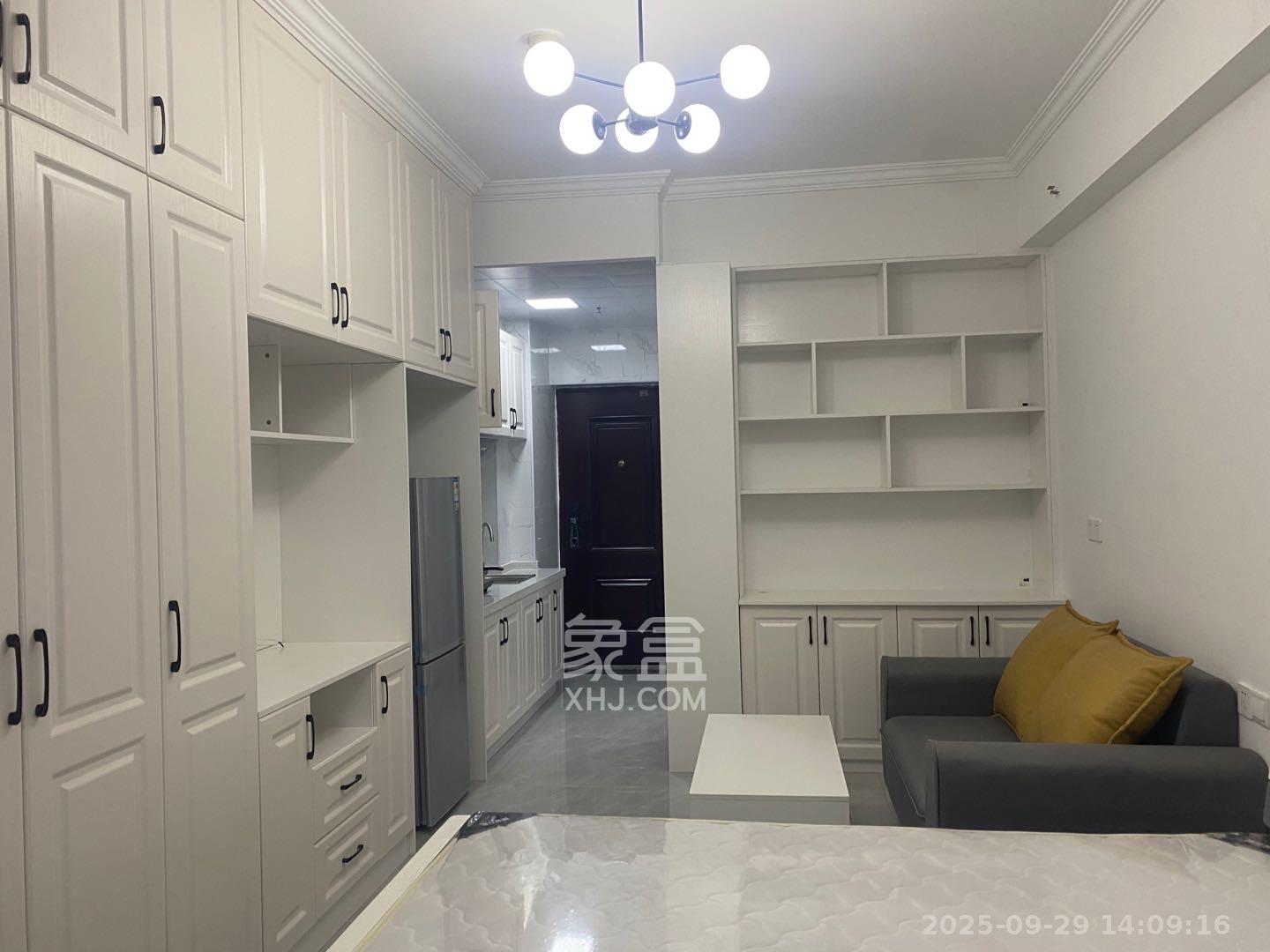 裕天国际商汇中心 1室1厅1卫 1300.0元/月 裕天国际商汇中心 1室1厅1卫 1300.0元/月室内图