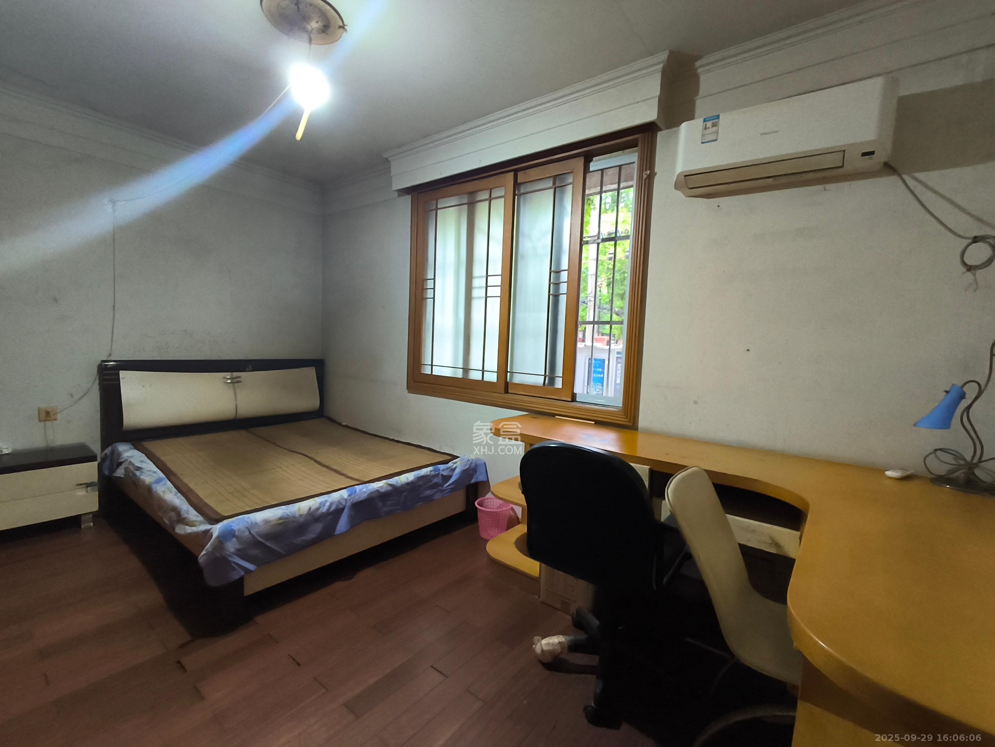 湘计花园  3室1厅1卫    2800.0元/月室内图