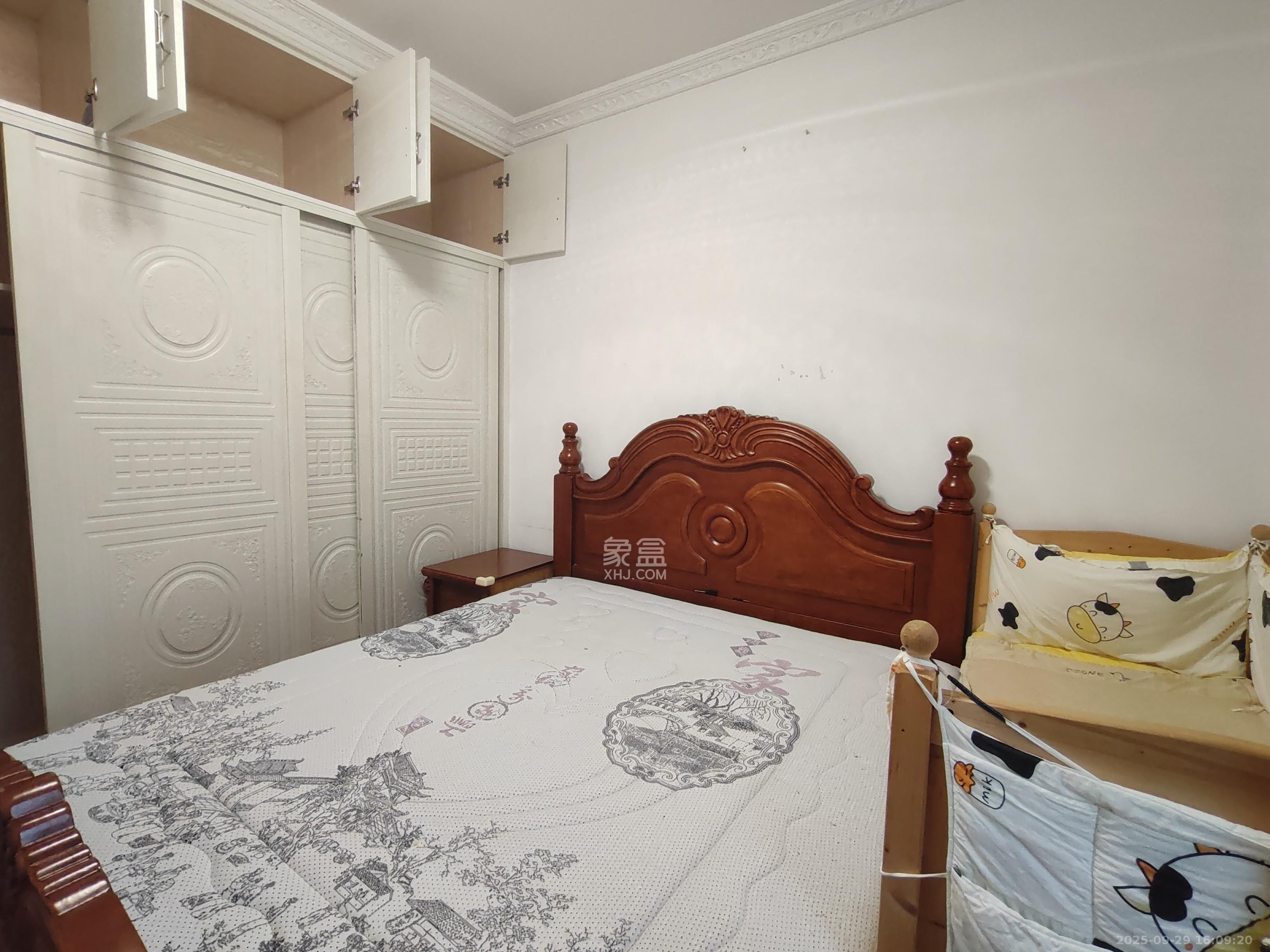 洋湖时代  4室0厅0卫    2800.0元/月 洋湖时代  4室0厅0卫    2800.0元/月室内图