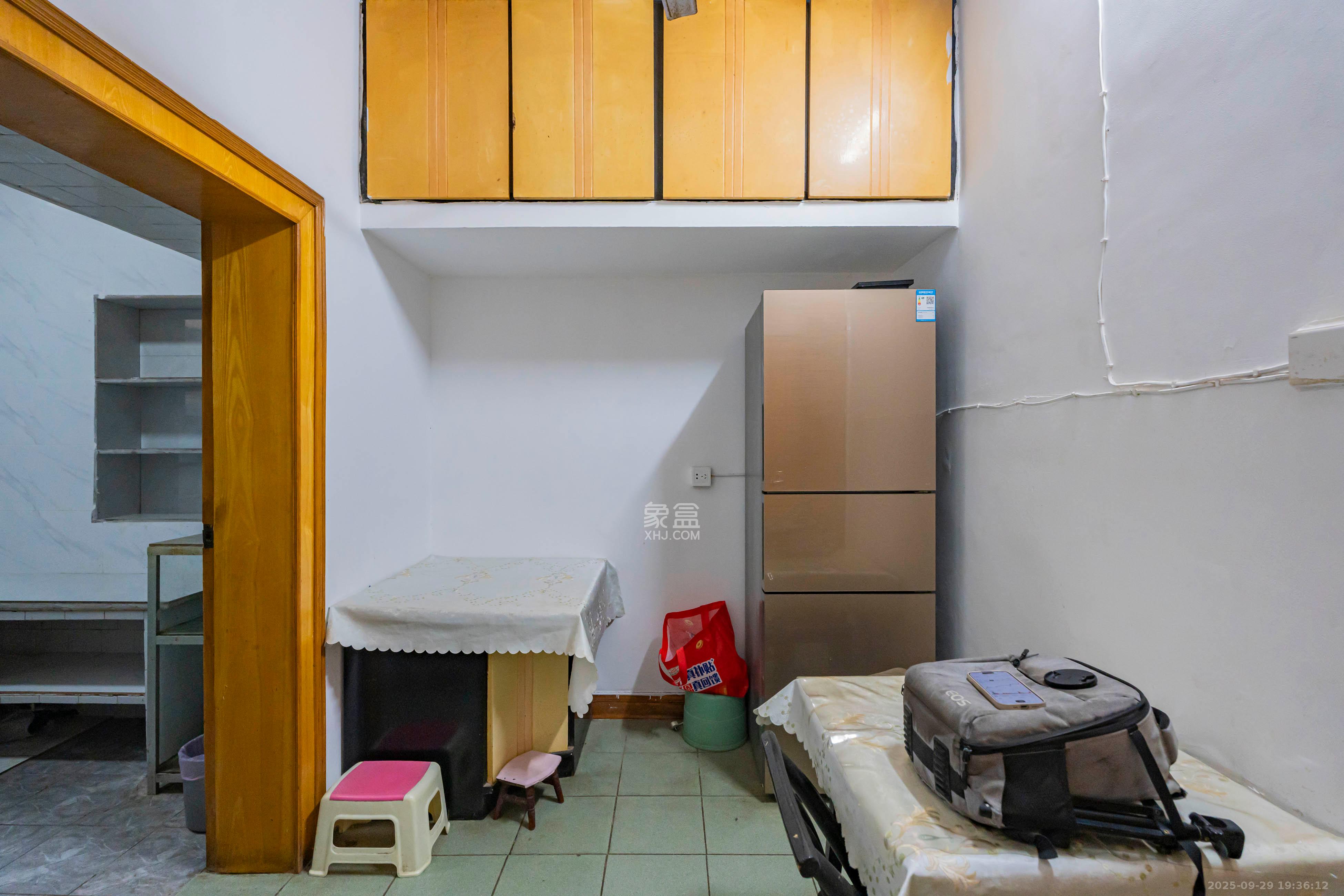 晴佳巷散盘 2室2厅1卫 38.5万 晴佳巷散盘 2室2厅1卫 38.5万客厅