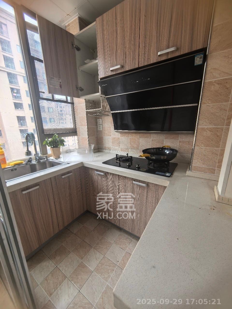 怡海星城  1室1厅1卫    800.0元/月室内图