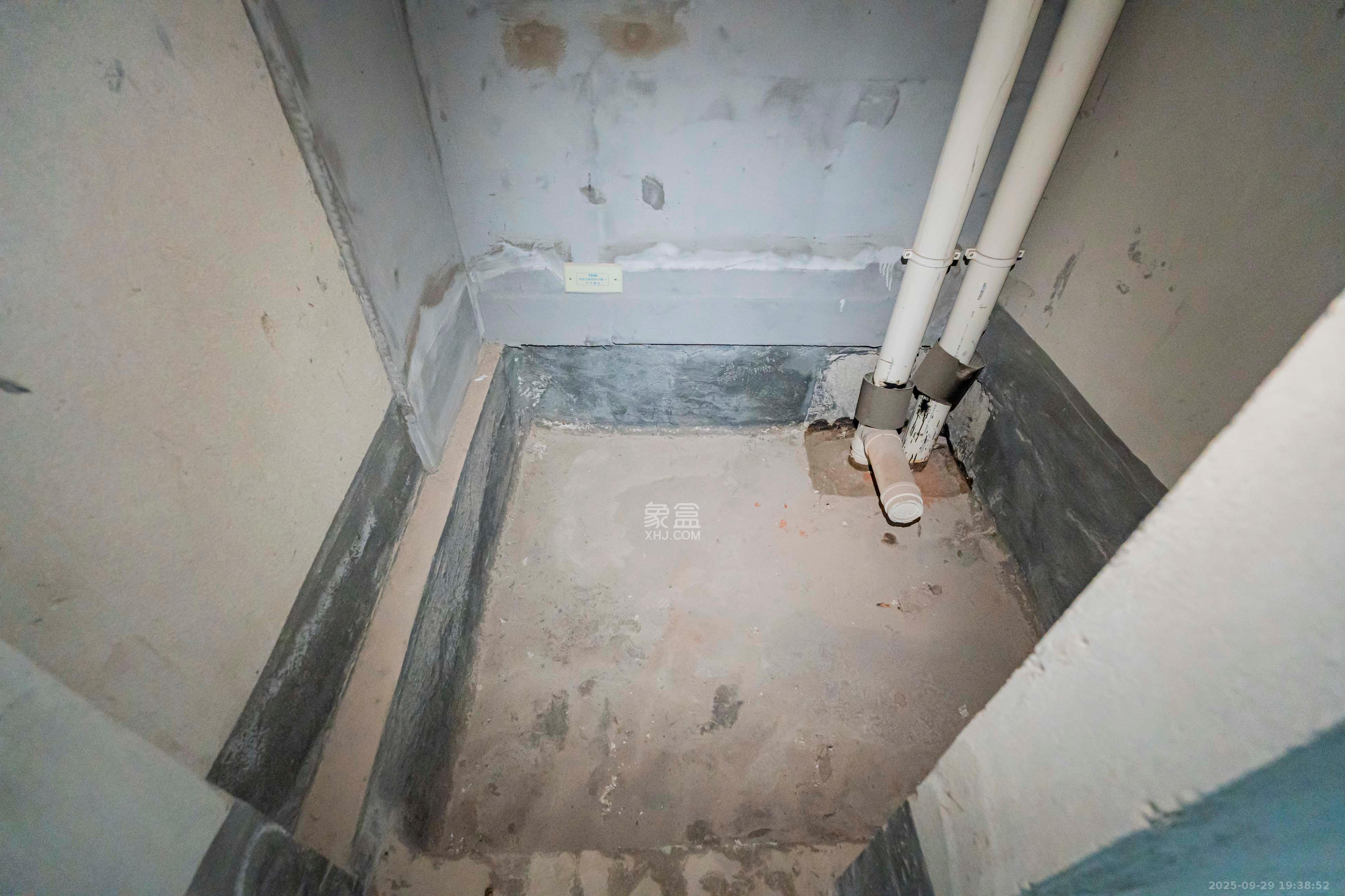 上园商住小区 4室1厅1卫 105.0万 上园商住小区 4室1厅1卫 105.0万卫生间