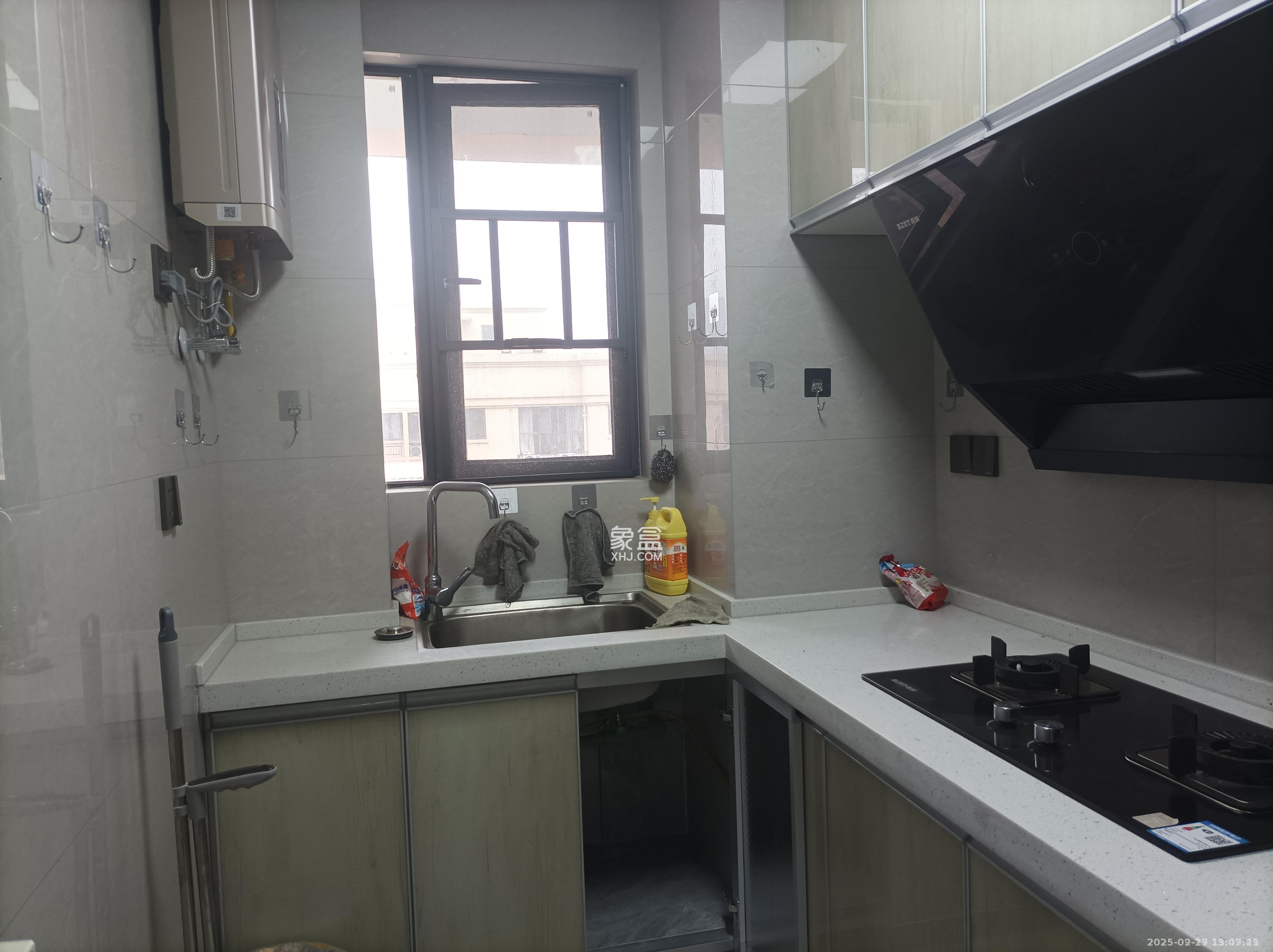 韭菜园嘉苑 3室2厅2卫 4800.0元/月 韭菜园嘉苑 3室2厅2卫 4800.0元/月室内图