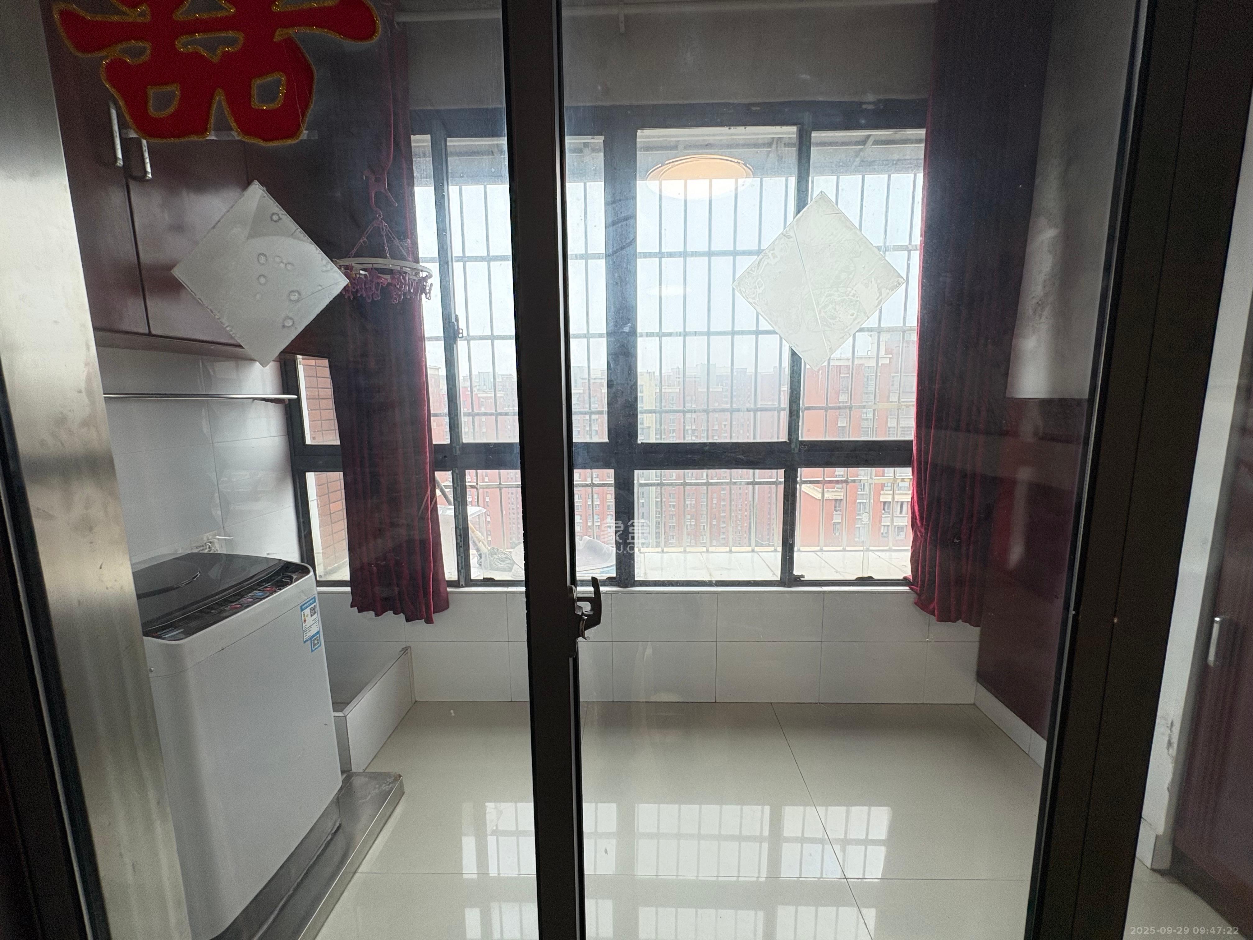 华润凤凰城二期 2室2厅1卫 2000.0元/月 华润凤凰城二期 2室2厅1卫 2000.0元/月室内图