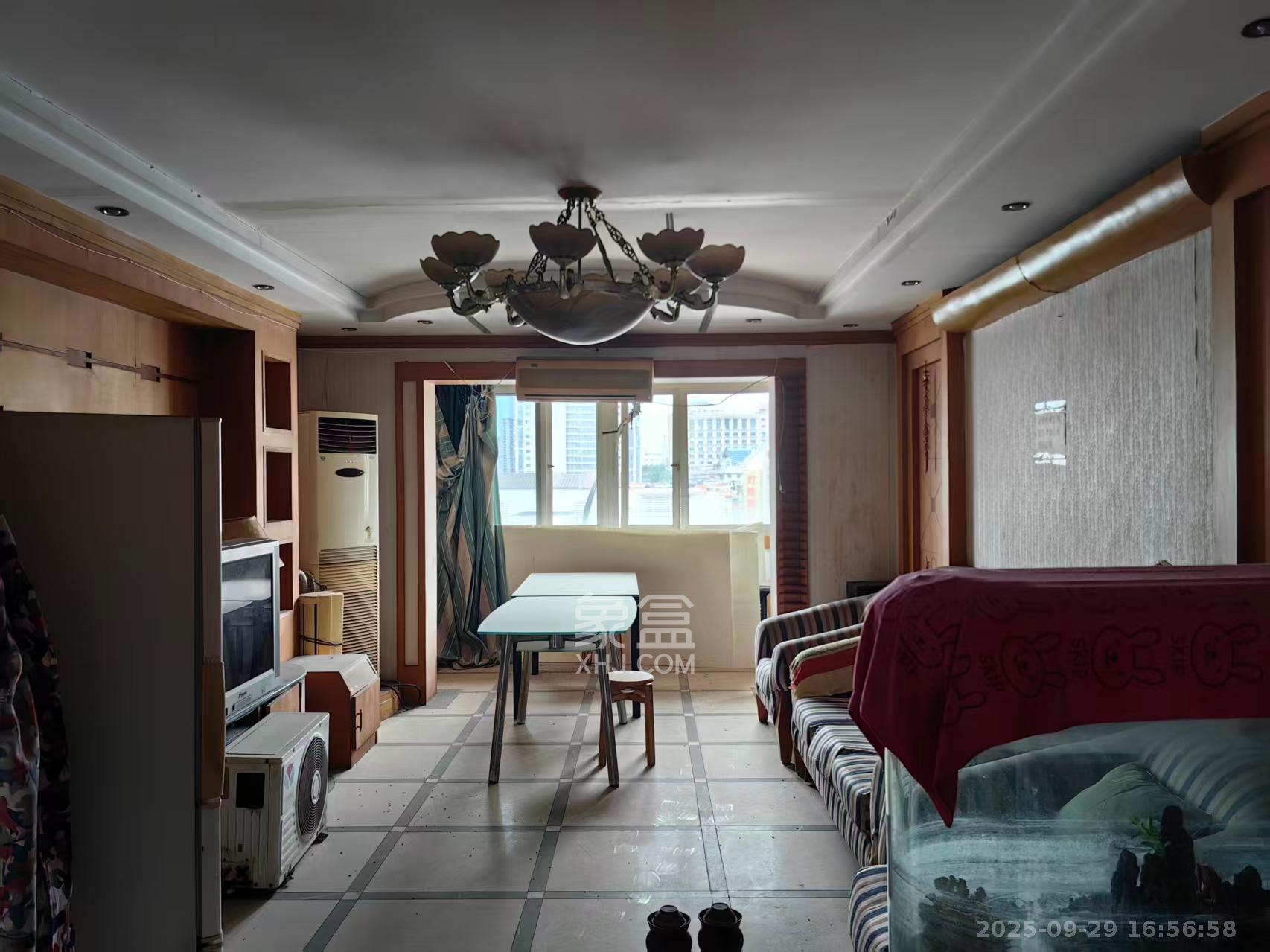 海威大厦 3室1厅1卫 1800.0元/月 海威大厦 3室1厅1卫 1800.0元/月室内图