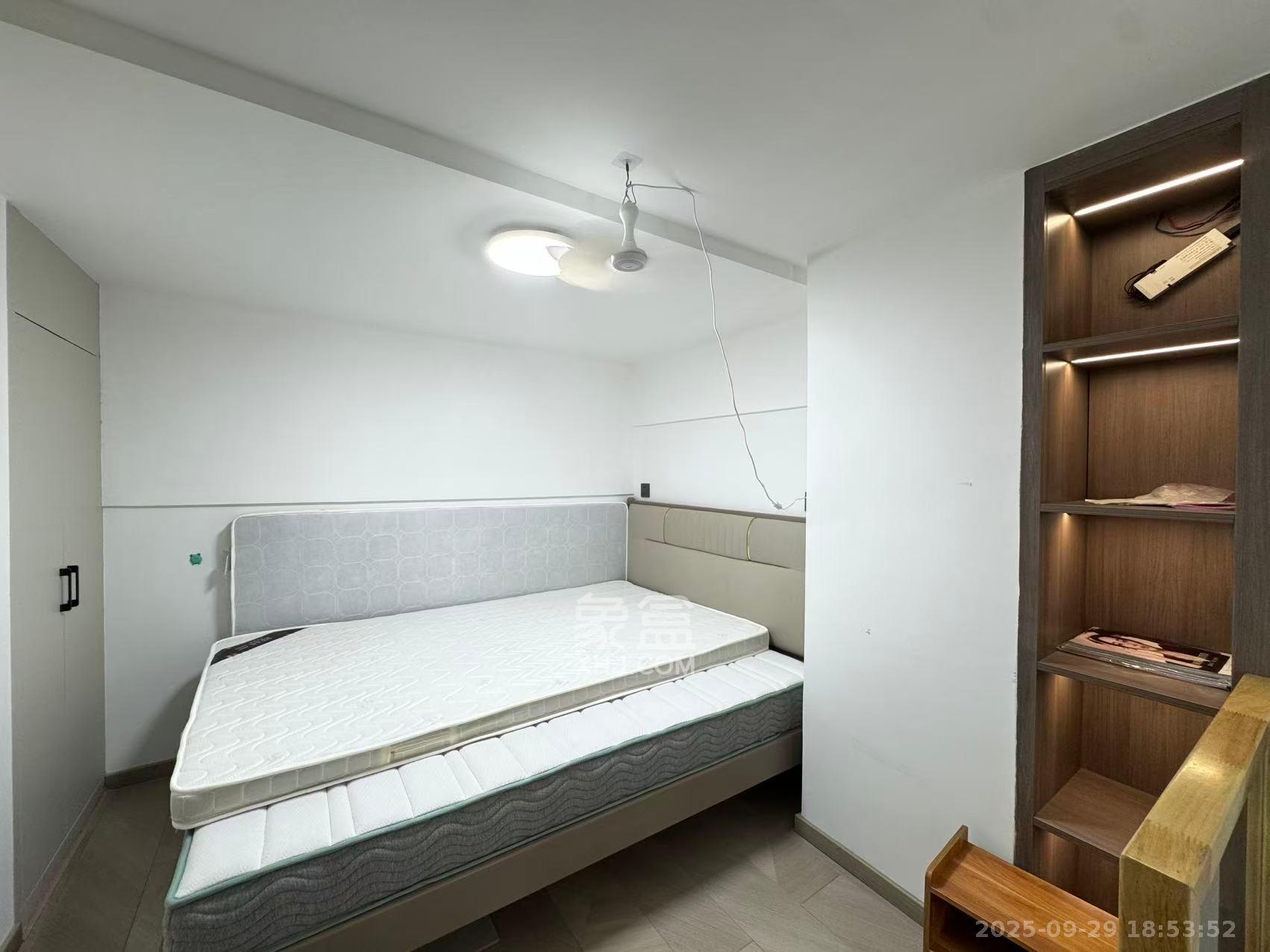 新城悦隽公园  2室1厅1卫    1600.0元/月室内图