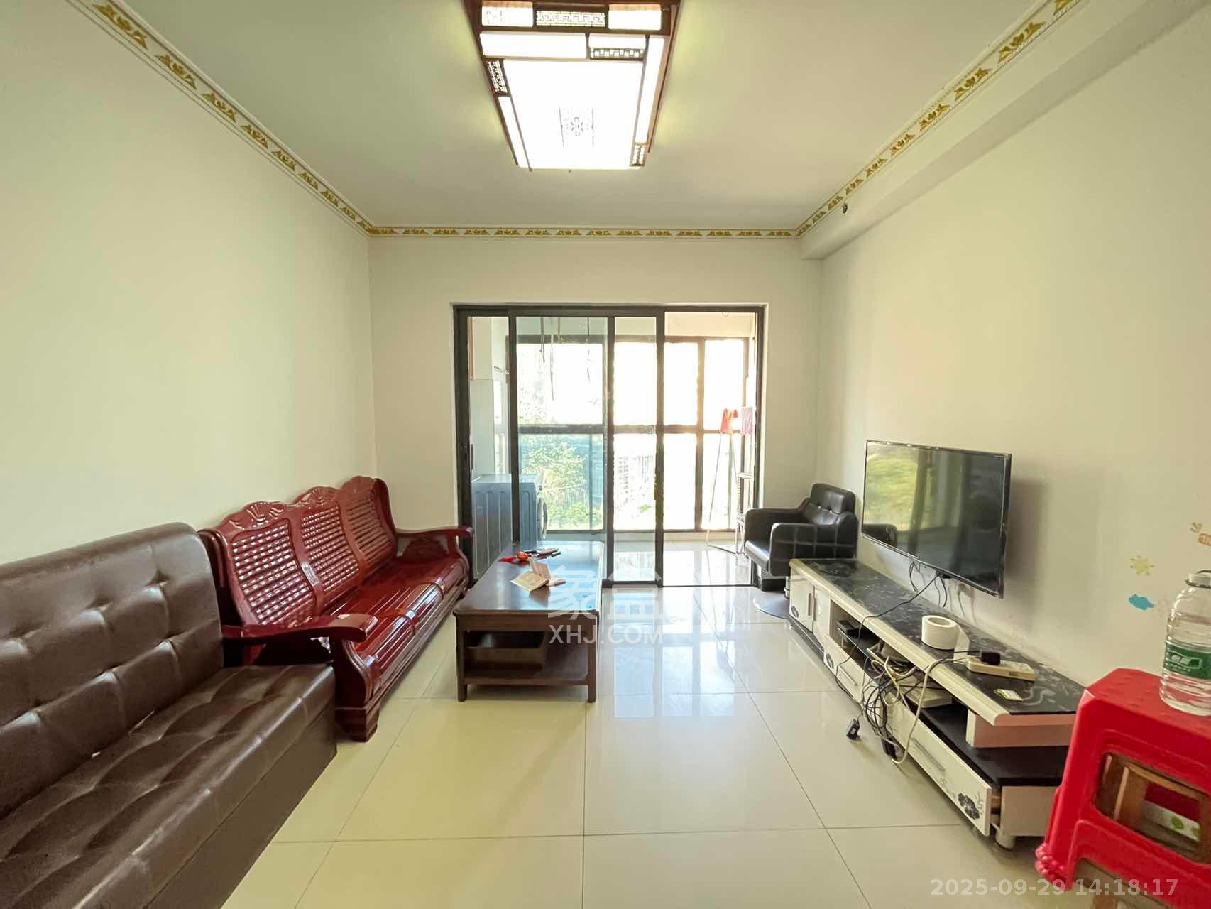 达美D6区 2室2厅1卫 2500.0元/月 达美D6区 2室2厅1卫 2500.0元/月室内图