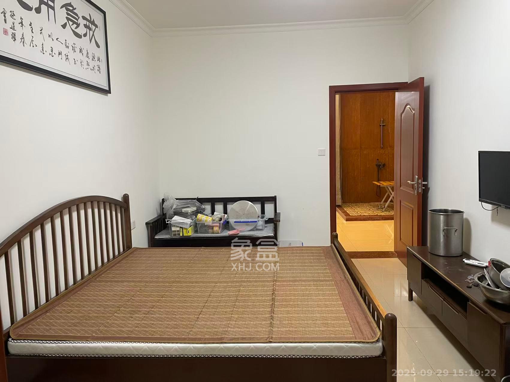 金科园  1室2厅1卫    2000.0元/月室内图