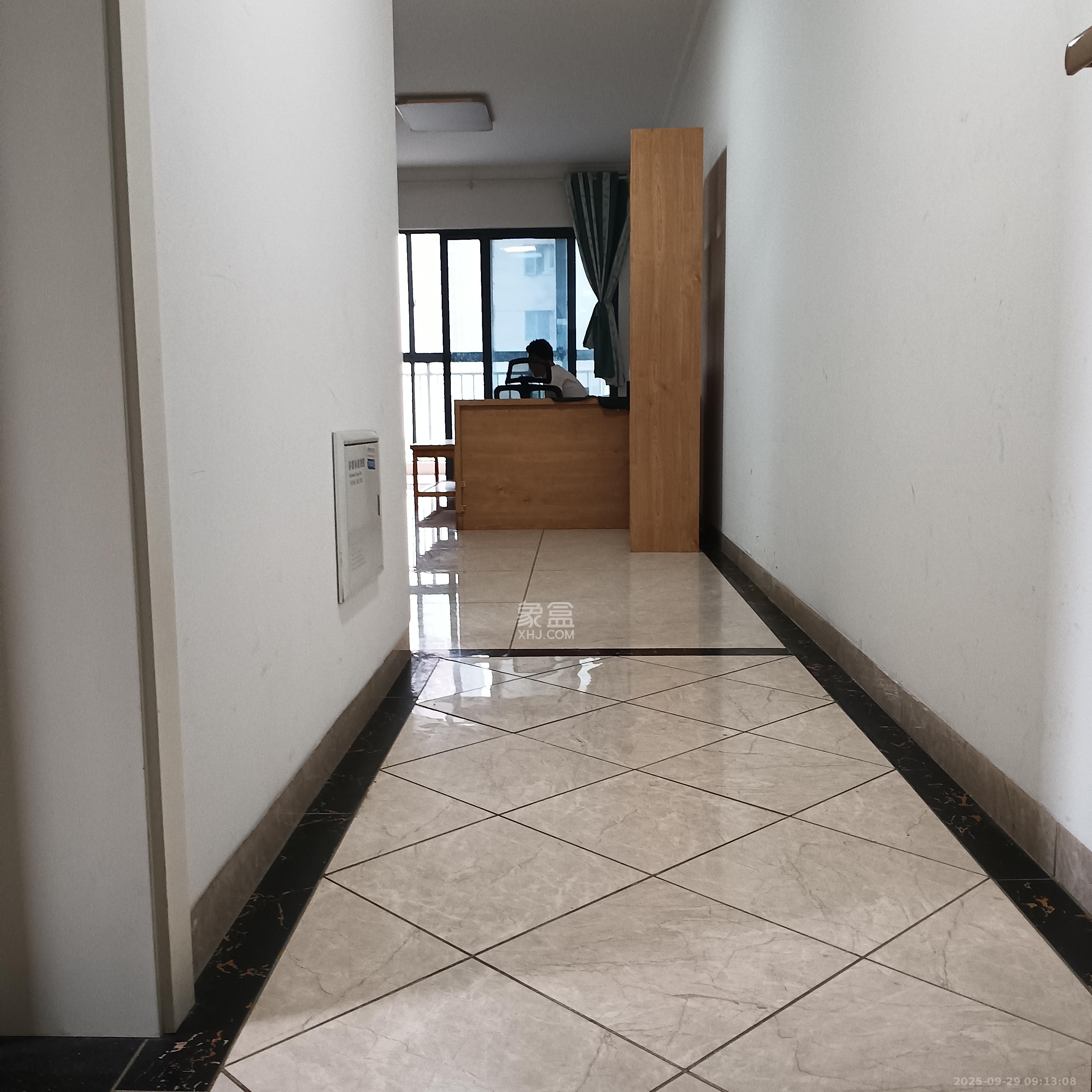 恒基凯旋门三期 3室2厅1卫 2200.0元/月 恒基凯旋门三期 3室2厅1卫 2200.0元/月室内图