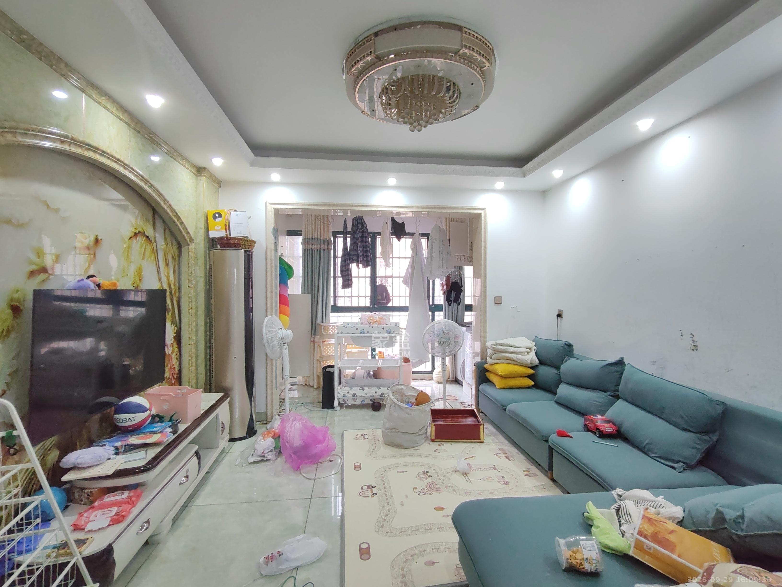 洋湖时代  4室0厅0卫    2800.0元/月 洋湖时代  4室0厅0卫    2800.0元/月室内图