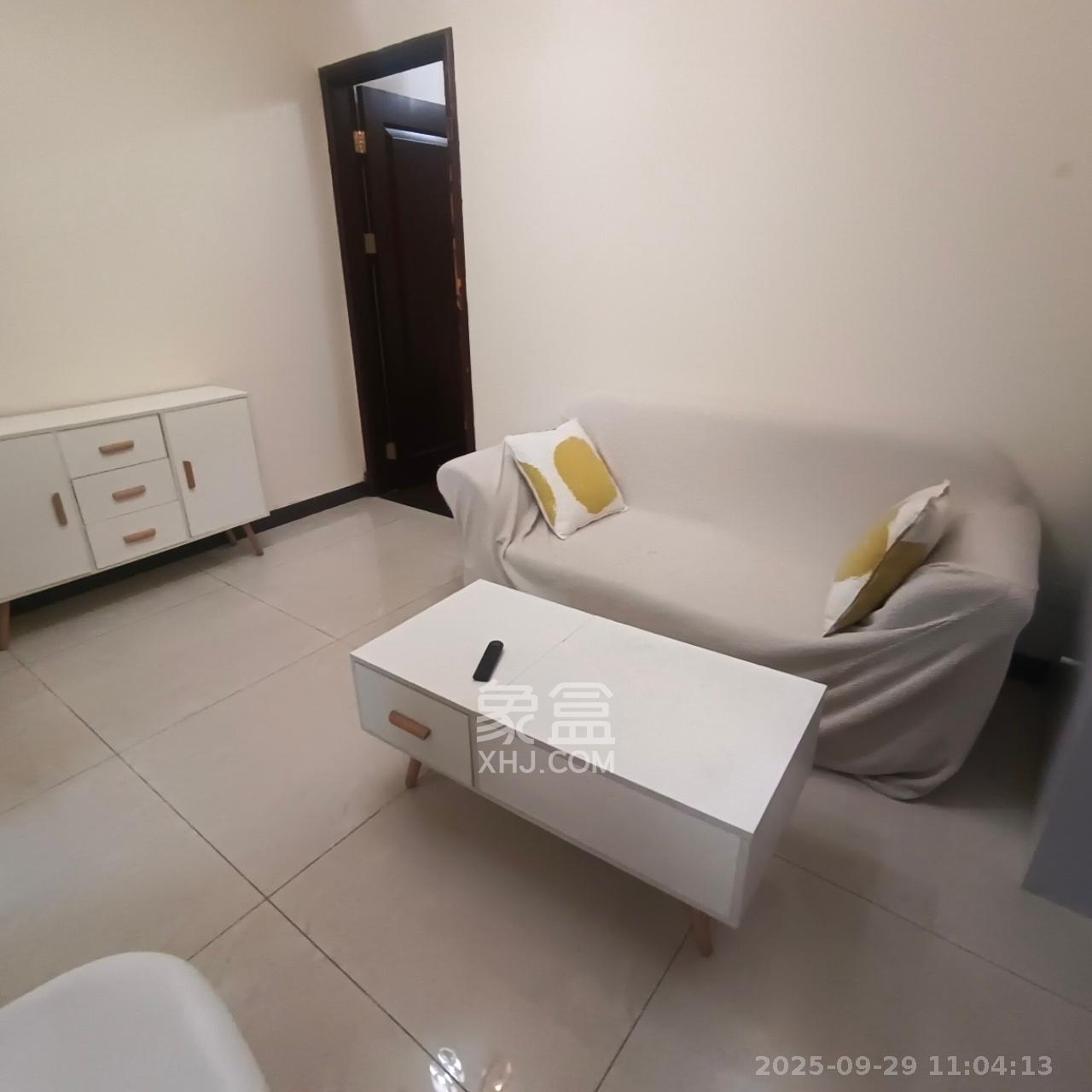 恒大雅苑 1室1厅1卫 1650.0元/月 恒大雅苑 1室1厅1卫 1650.0元/月室内图