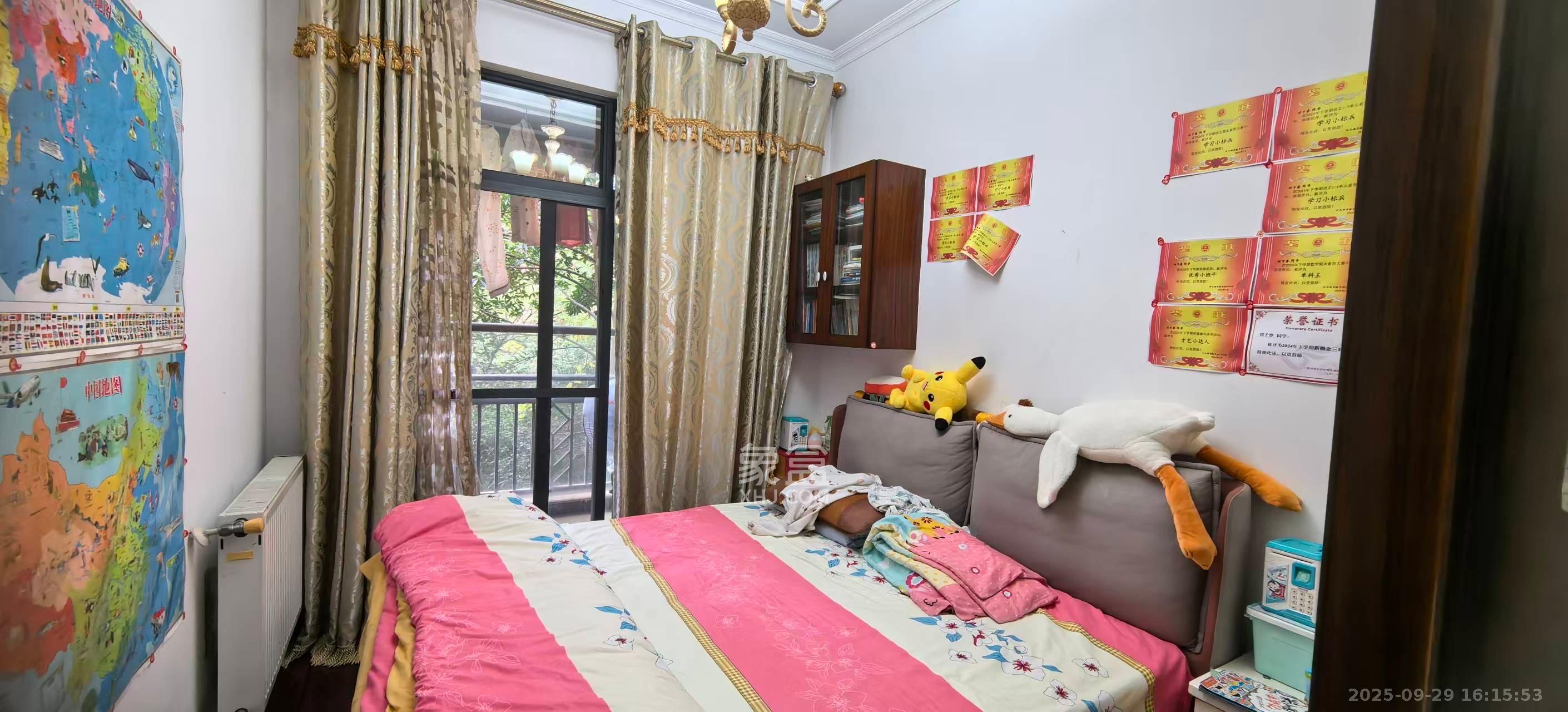 中建芙蓉和苑  4室2厅2卫    6000.0元/月室内图